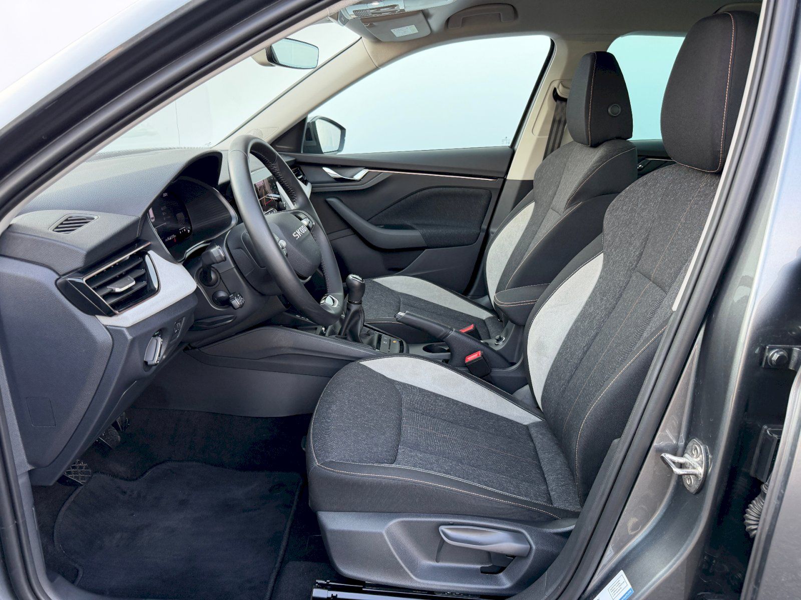 Škoda Kamiq, 1.5TSI 110kW Top Selection - fotka 5