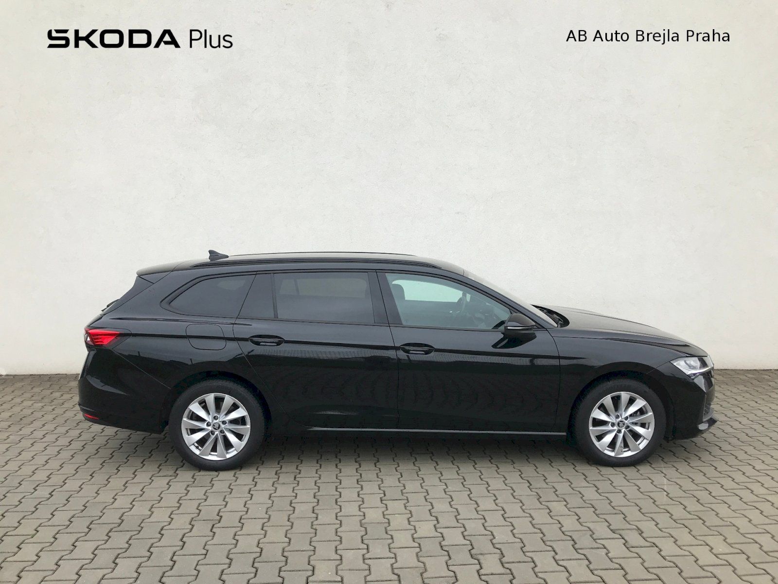 Škoda Superb, COMBI SELEC TD 110/2.0 A7F - fotka 6