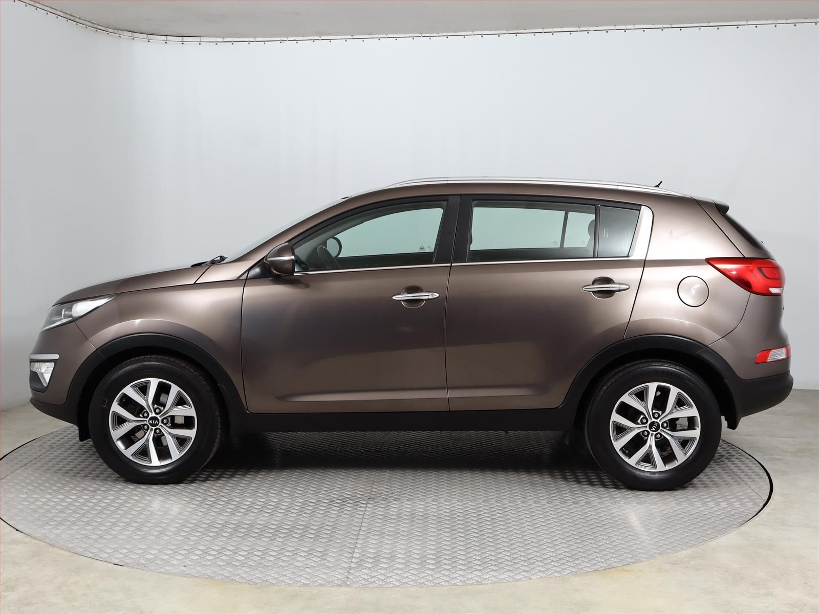 Kia Sportage, 1.6 GDI, Serv.kniha - fotka 3