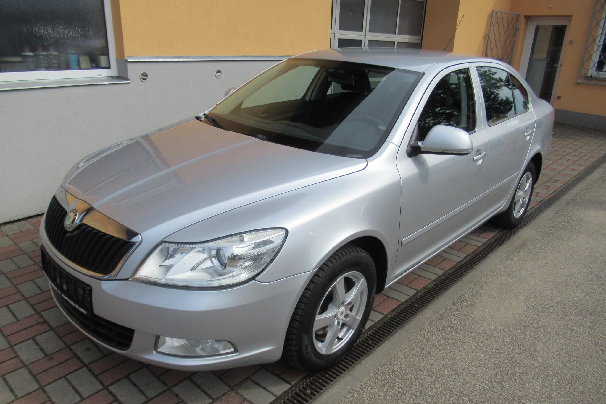 Škoda Octavia, 1.2 TSi AUT.KLIMA VYHŘ.SEDAČKY - fotka 5