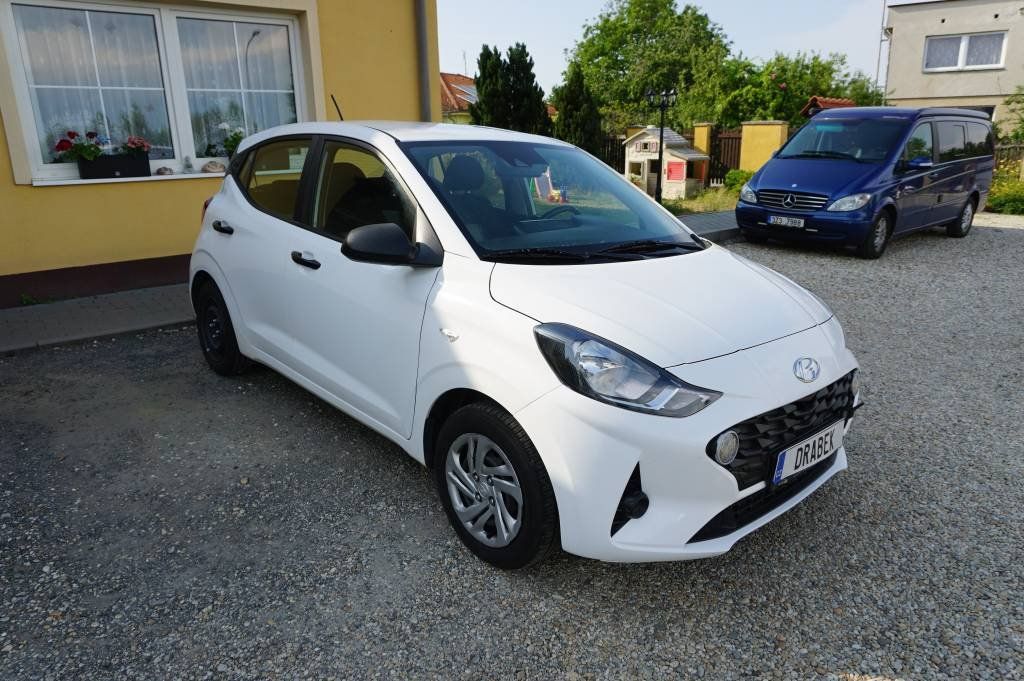 Hyundai i10, 1,0 1 MAJ .V ČR. - fotka 2