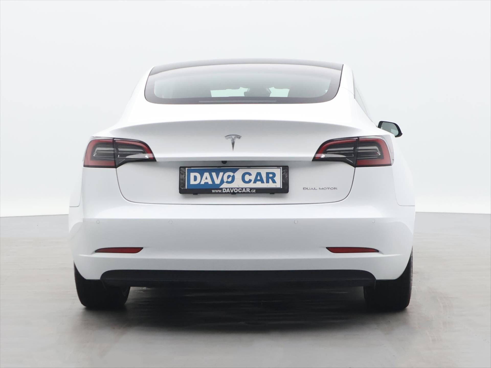 Tesla Model 3, Long Range 75kWh AWD sOH 90% - fotka 6
