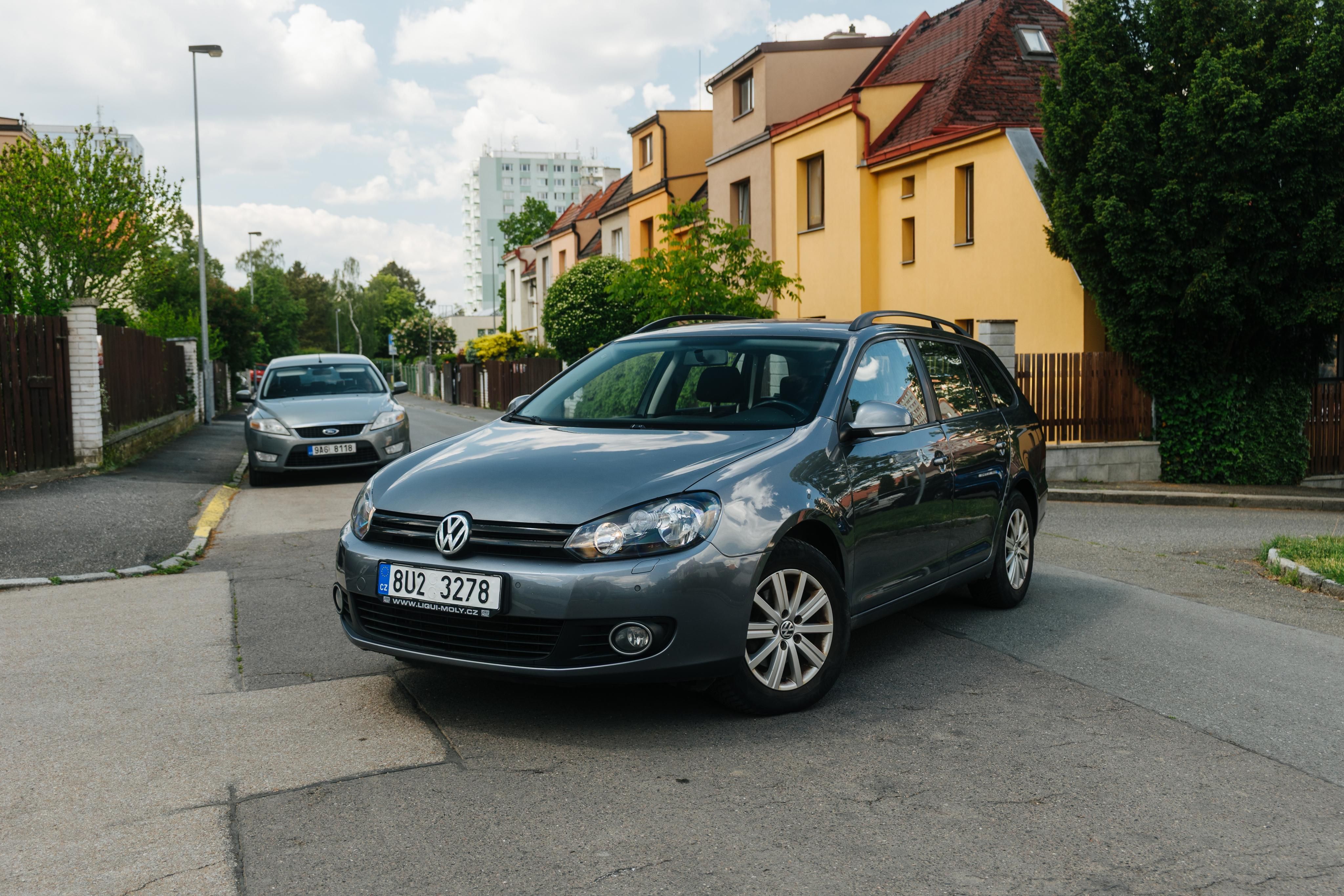 Volkswagen Golf Variant, 1.6 TDI 77KW 2009