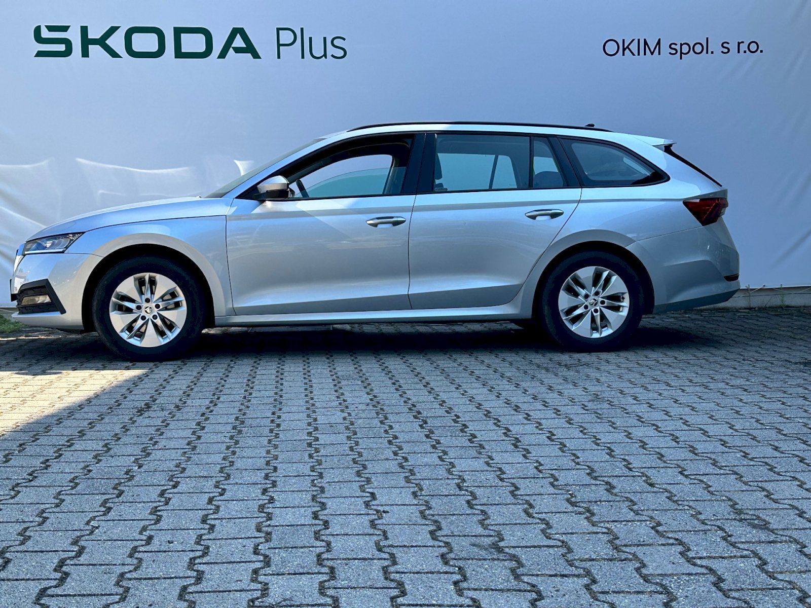Škoda Octavia, 2.0 TDI 85kW Ambition Combi - fotka 3