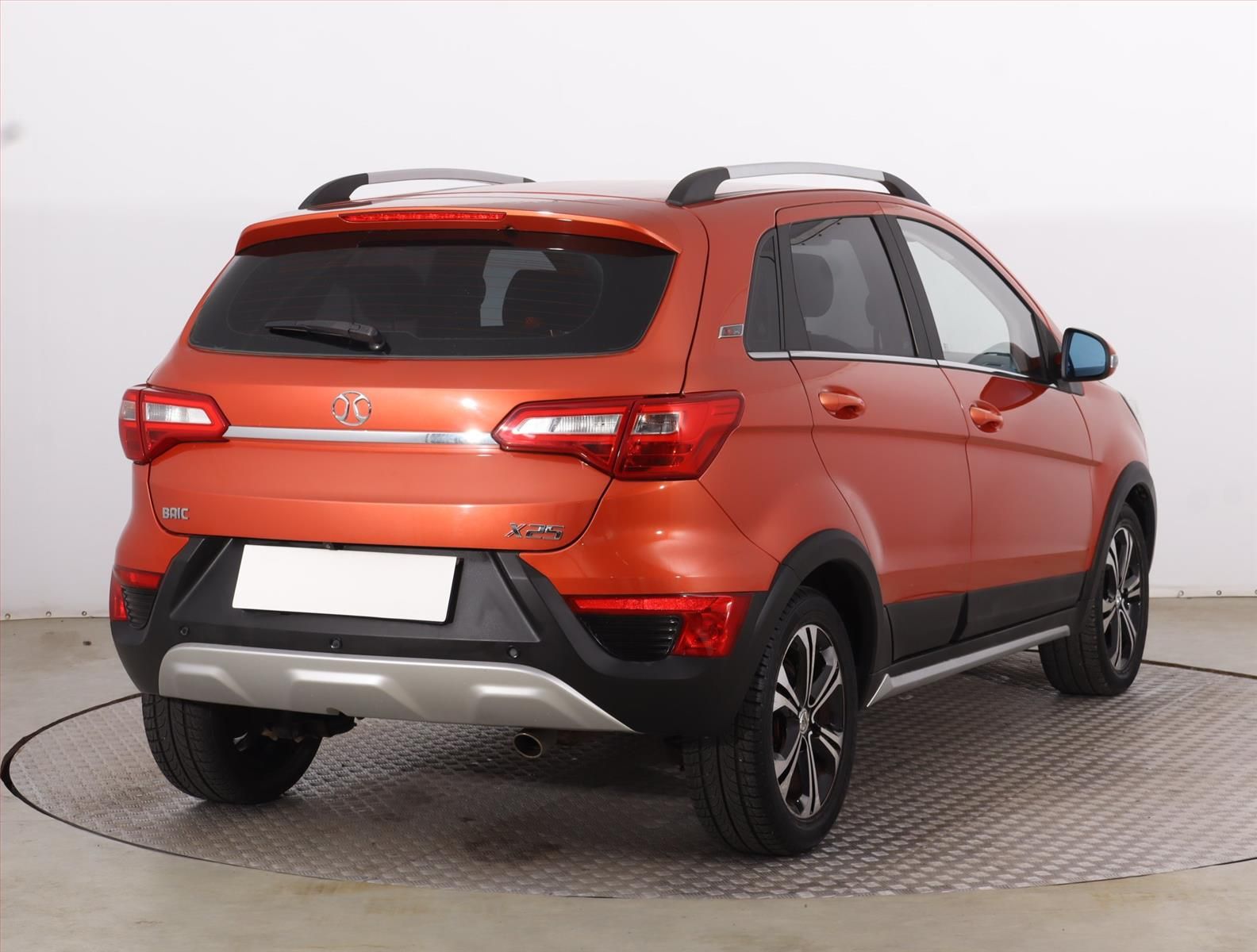 BAIC Senova X25, 1.5, Automat, Kůže - fotka 5