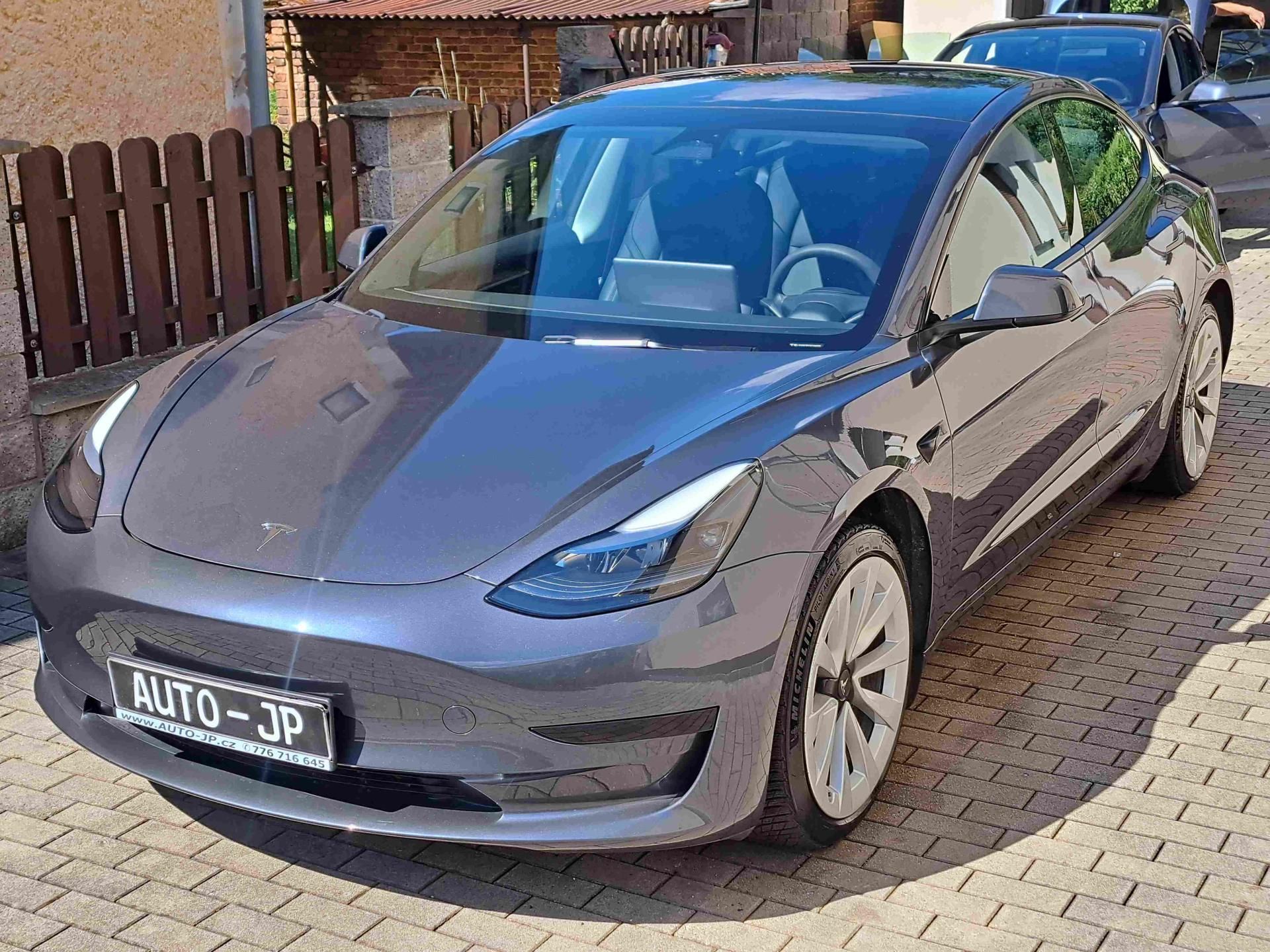 Tesla Model 3, RWD LED ACC       PŘIPRAVUJEME - fotka 6