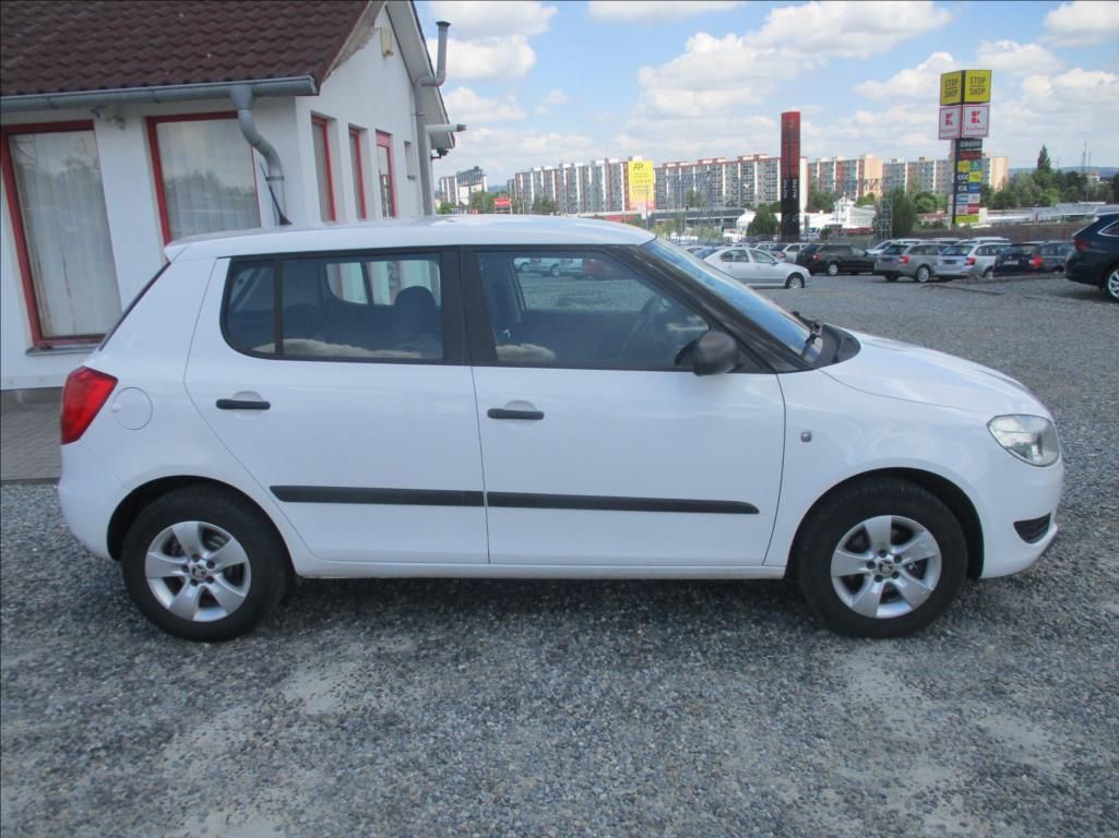 Škoda Fabia, 1,2 TSi, klimatizace,serviska, - fotka 4