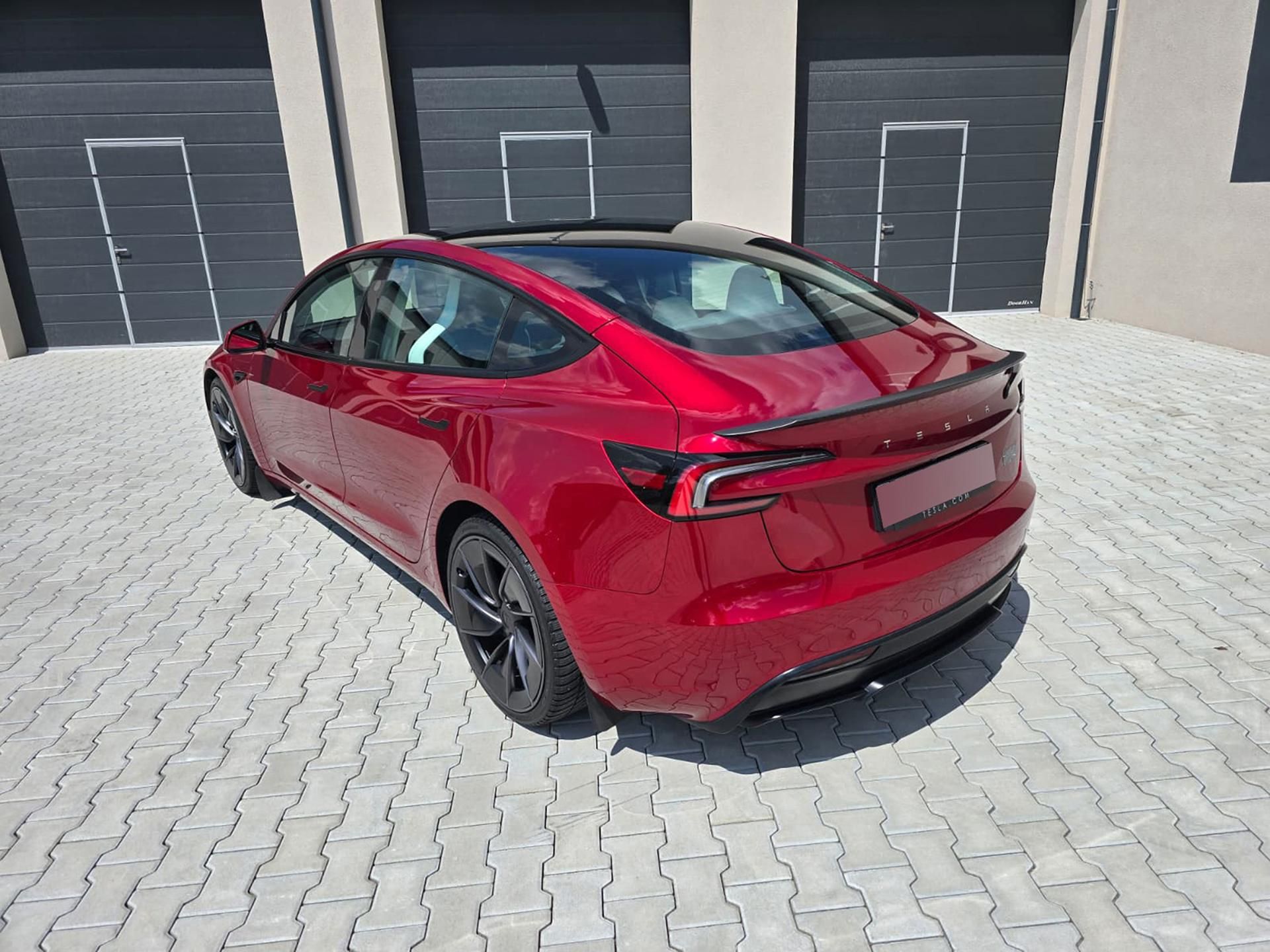 Tesla Model 3, Performance Highland - fotka 4