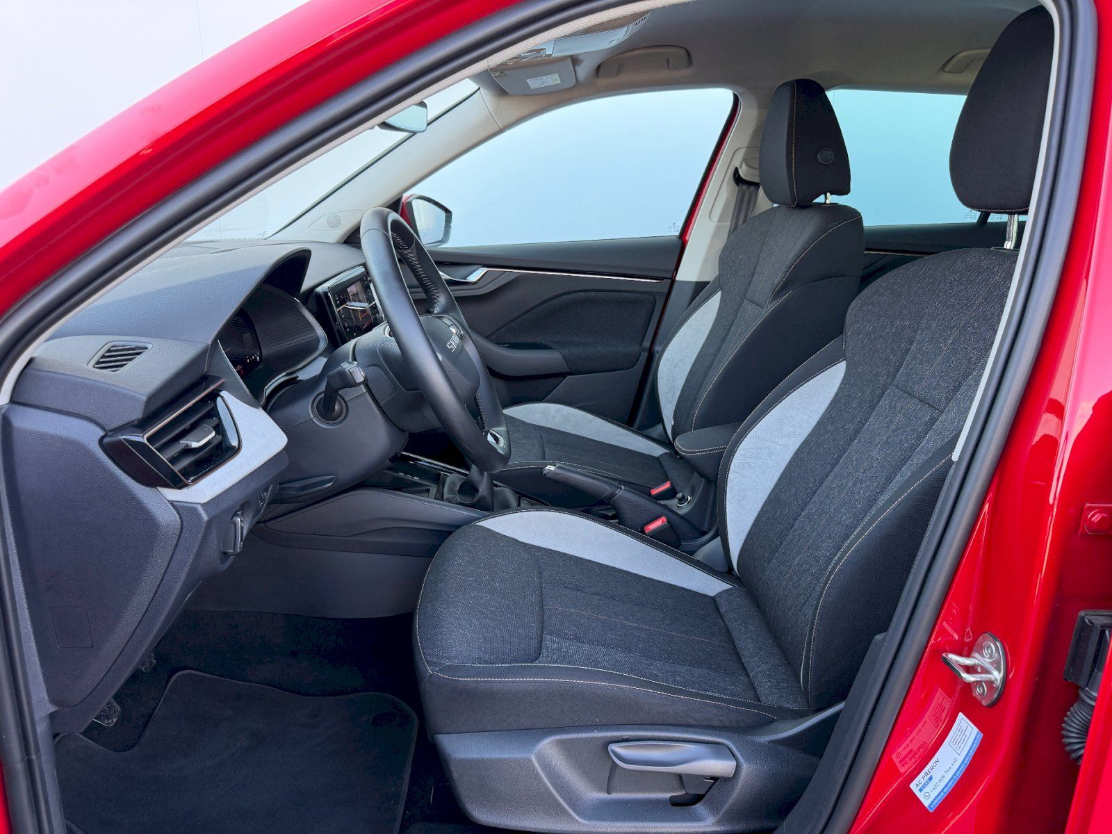 Škoda Kamiq, 1.0 TSI 85kW Top Selection - fotka 5
