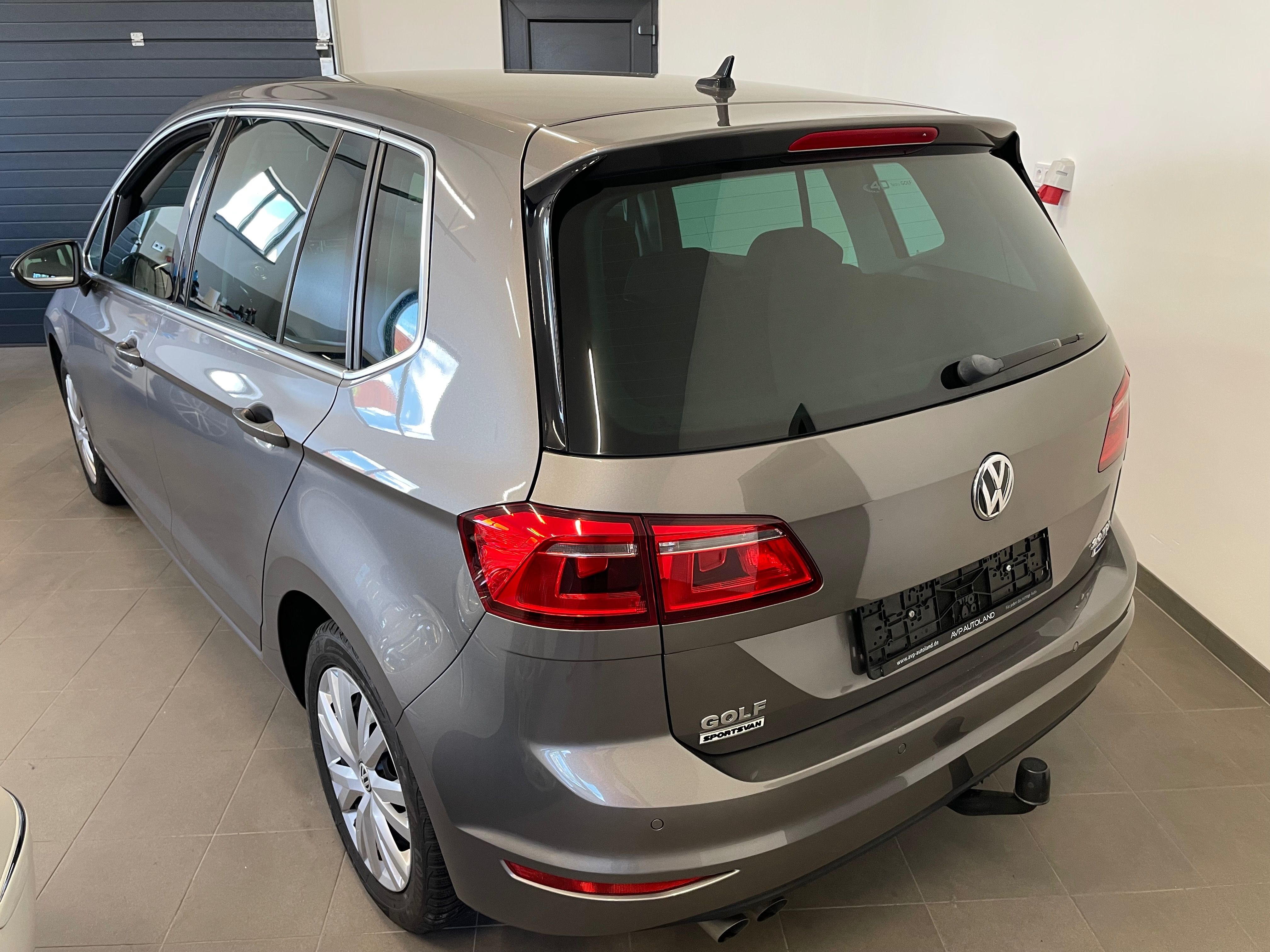 Volkswagen Golf Sportsvan, 2,0TDI MODEL 2015 137TKM - fotka 2