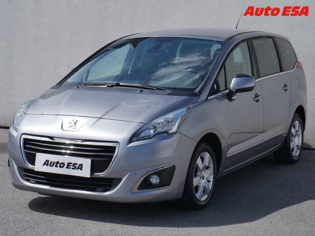 Peugeot 5008, 1.6Hdi,ČR,servis.kniha - fotka 3