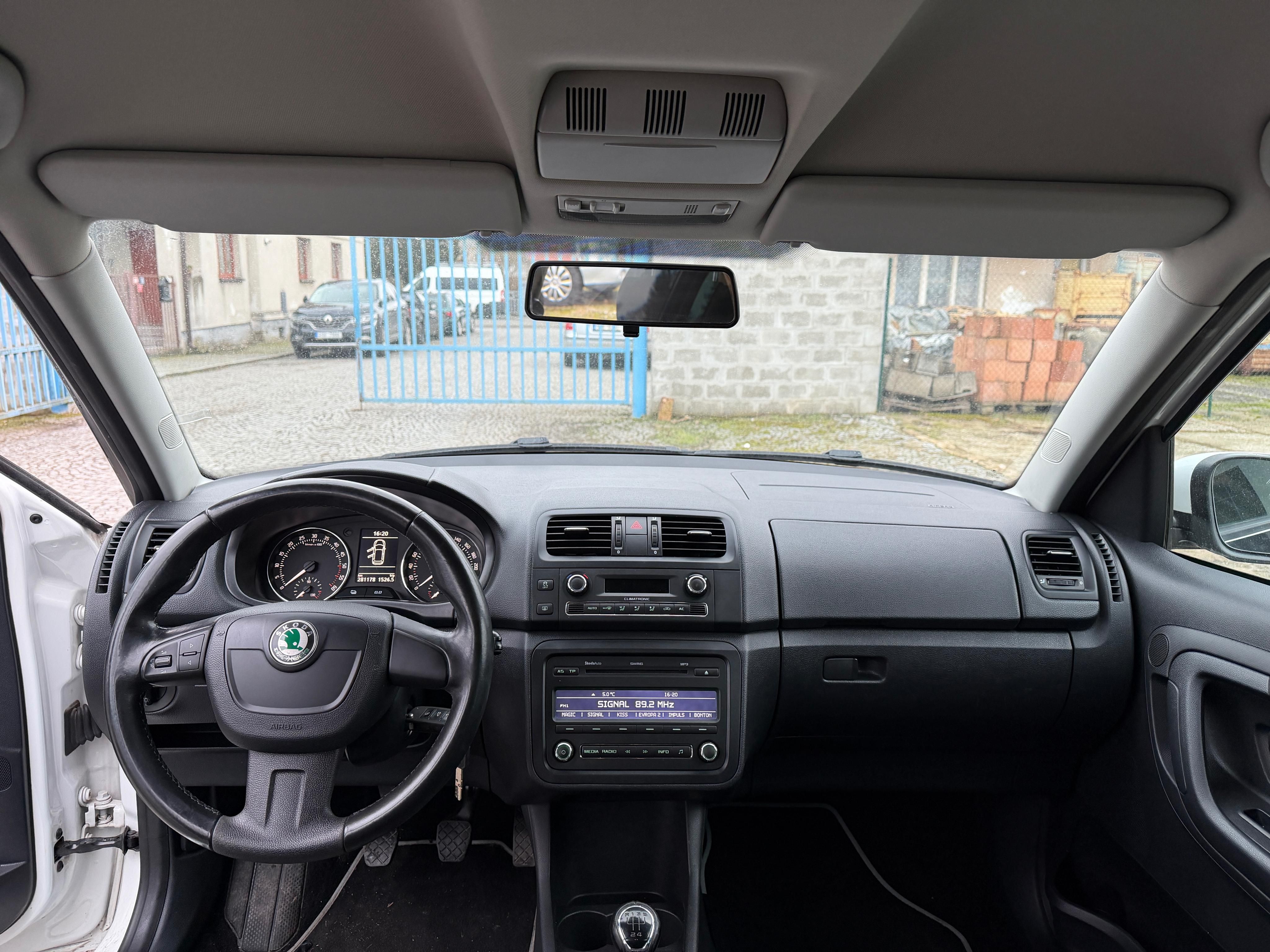 Škoda Roomster, SCOUT, 1.6 TDi 66 kW,STK 12/27 - fotka 2