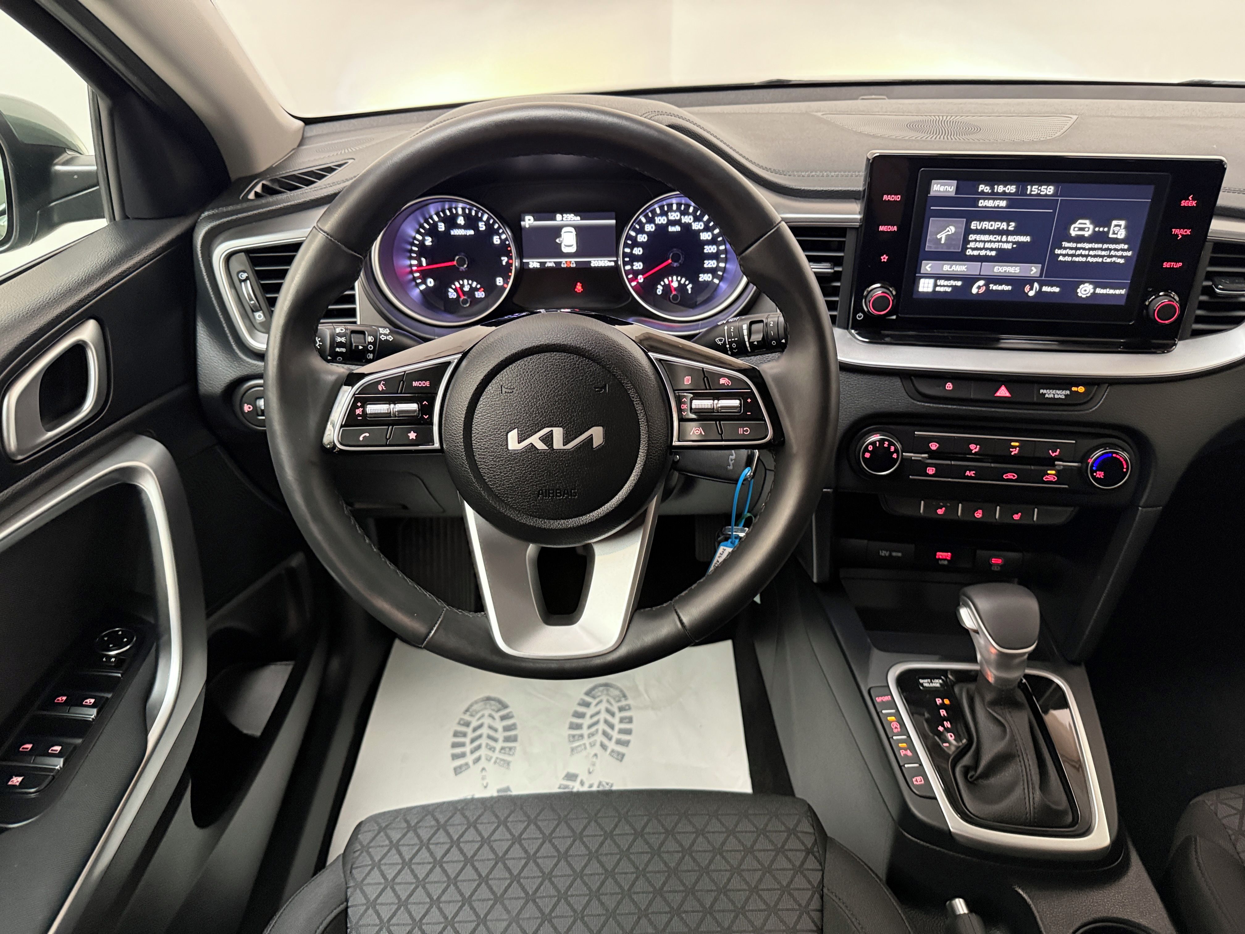 Kia Cee´d, 1.5 T-GDI 118kW Spin DCT - fotka 6