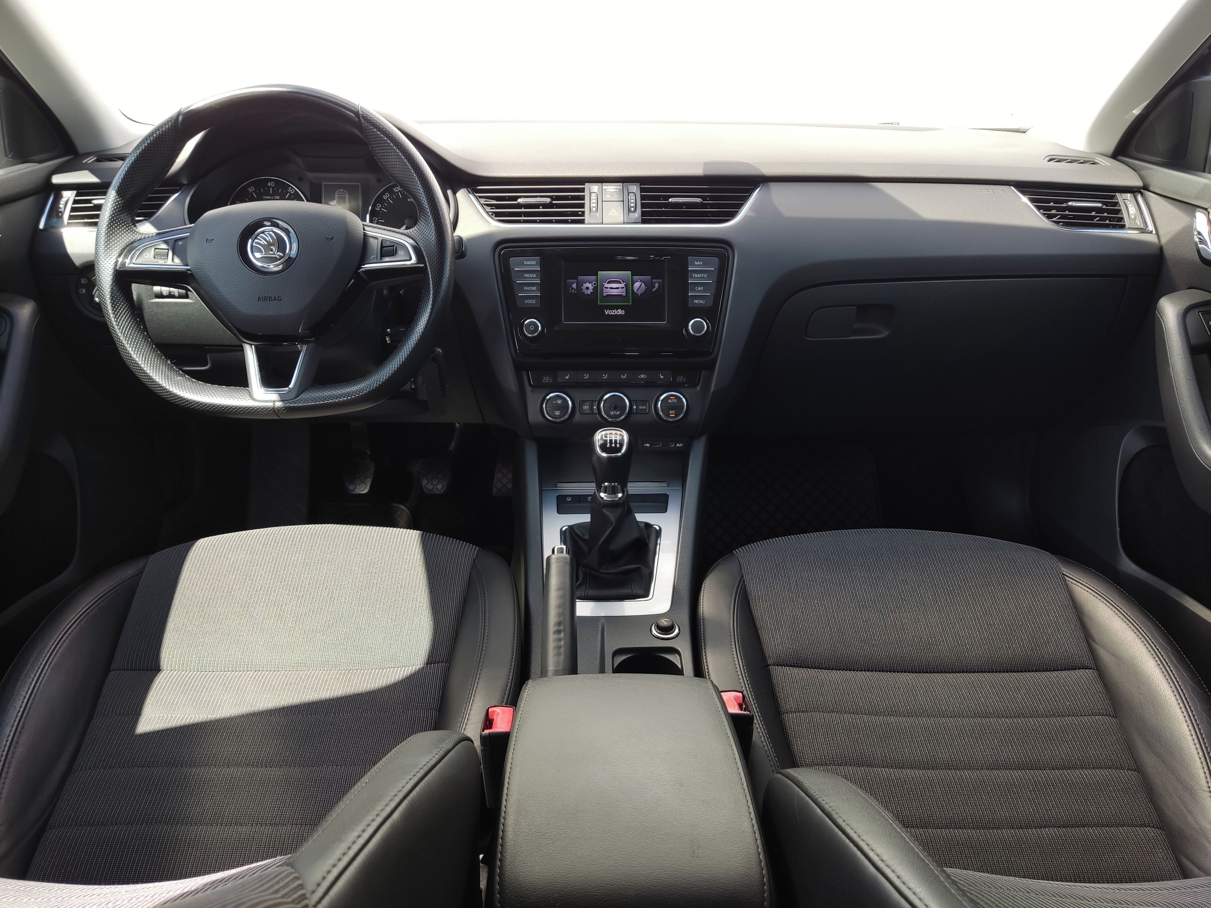 Škoda Octavia, Combi 1.2 TSI 77 kW Elegance - fotka 5