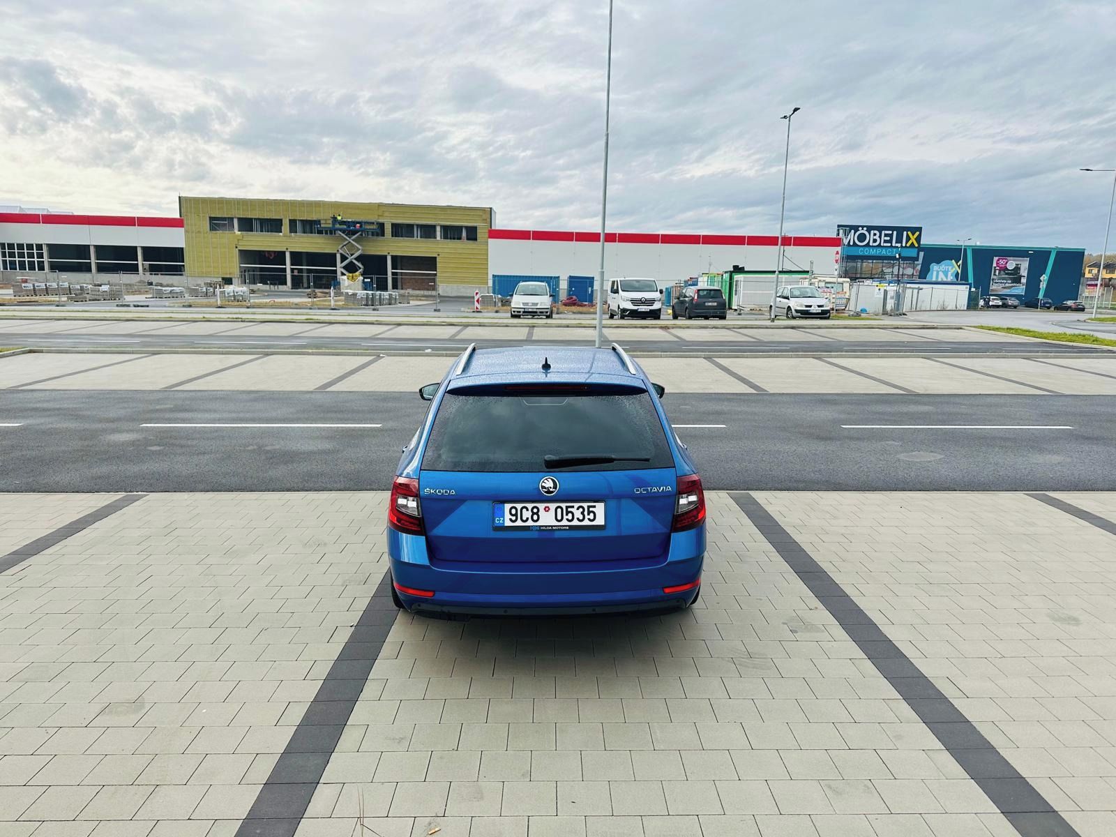 Škoda Octavia, 2.0 TDI DSG - fotka 5