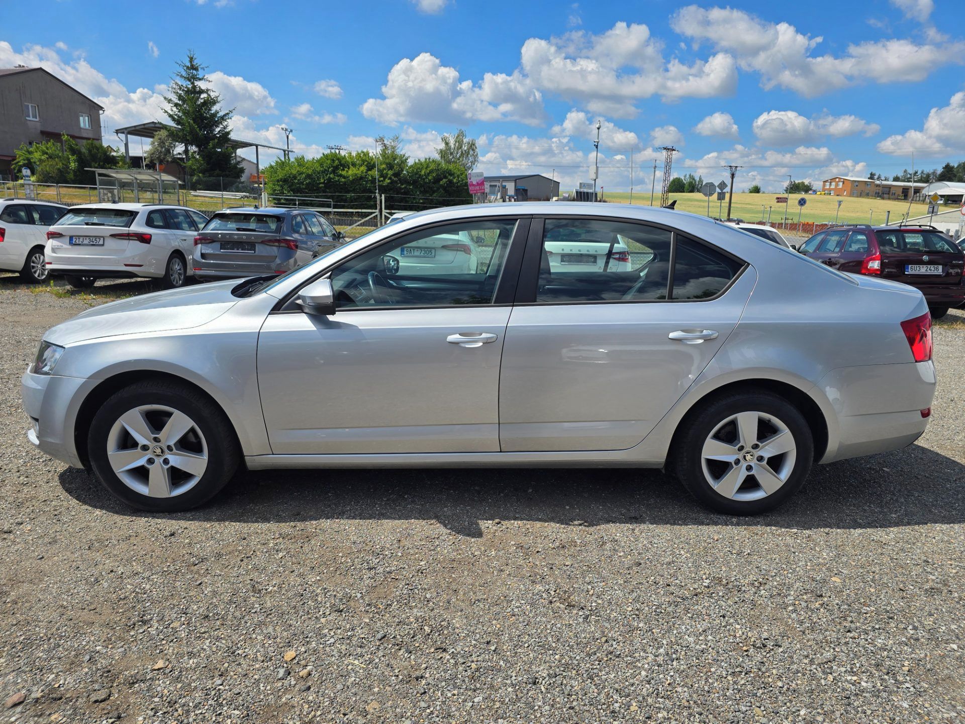Škoda Octavia, 1.6 TDi 77KW DSG Ambition - fotka 4