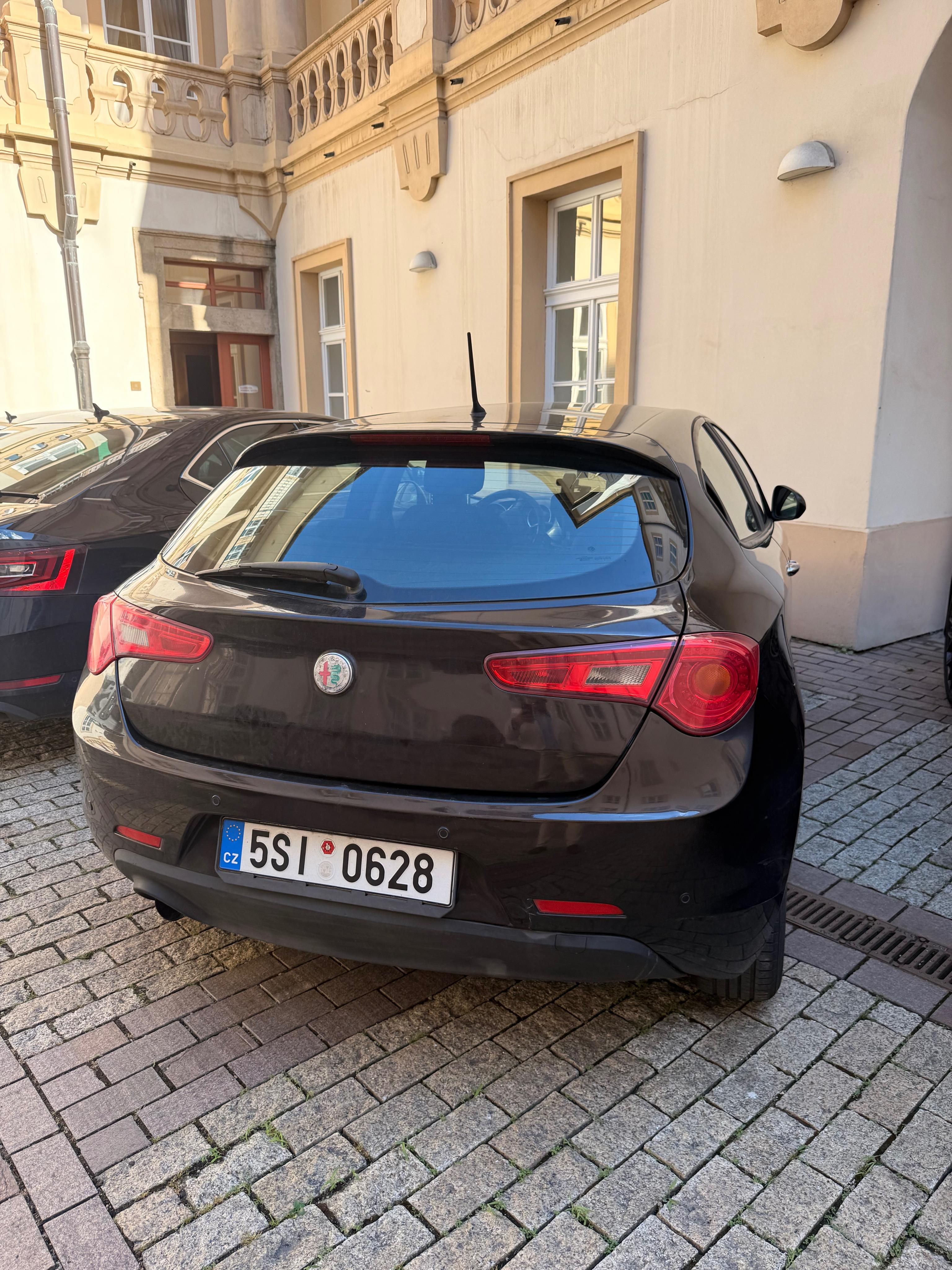 Alfa Romeo Giulietta, 1.6 JTD 77 kW | 2013 | 203 600 - fotka 2