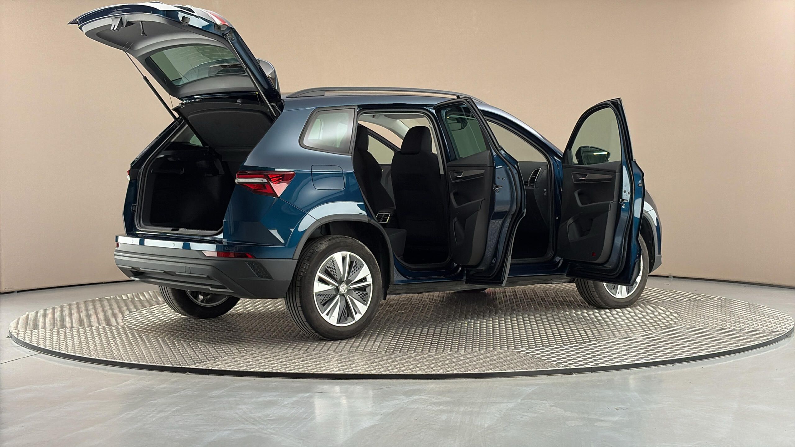 Škoda Karoq, 2.0 TDI DSG Style - fotka 6