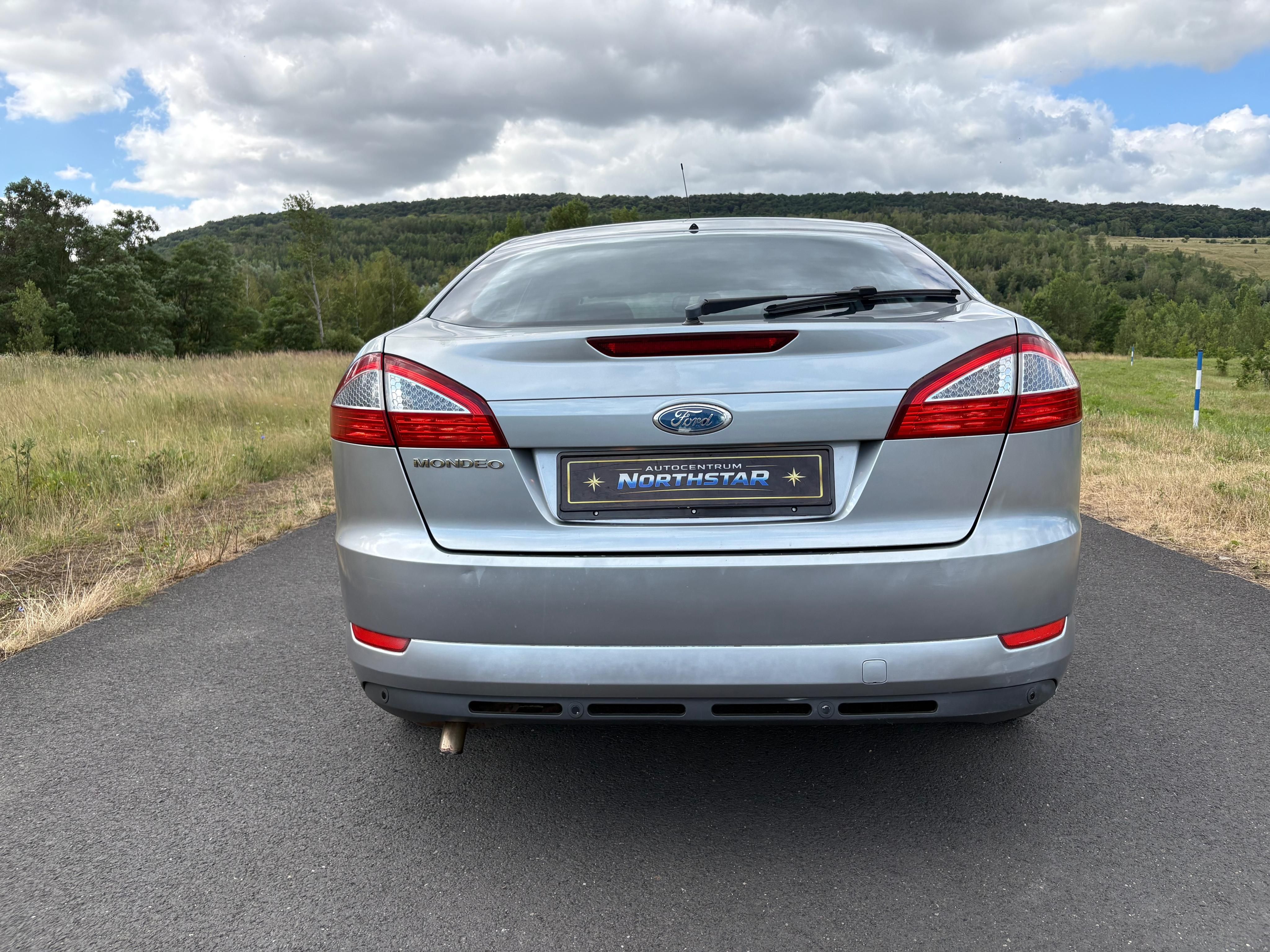 Ford Mondeo, 2.0i TITANIUM SEDAN - fotka 4