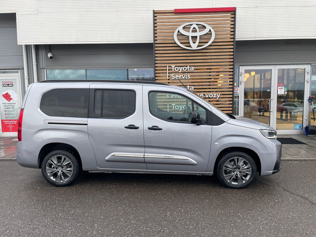 Toyota Proace City Verso, 1.5L MT - fotka 4