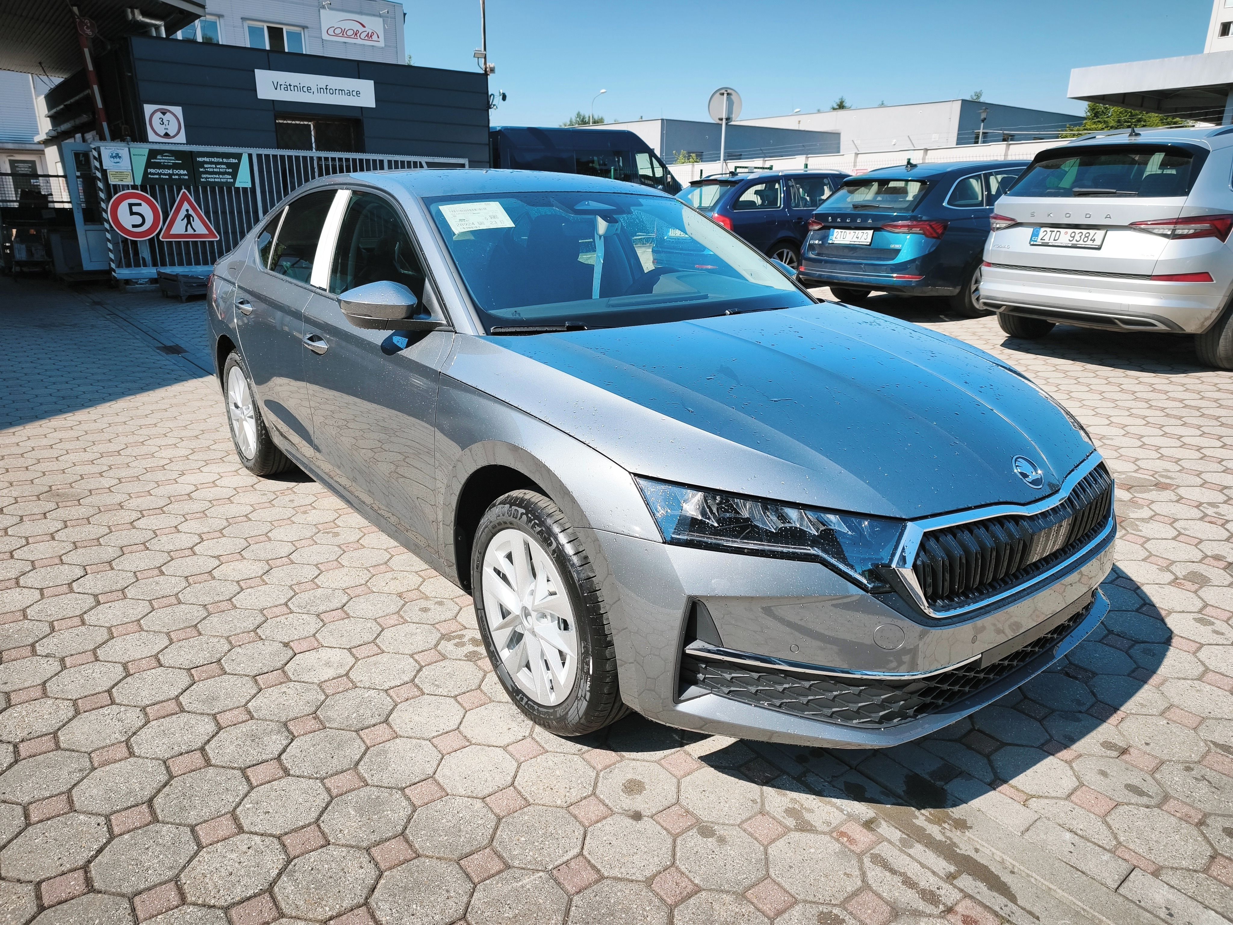 Škoda Octavia, Classic 2,0 TDI 110kW 7DSG - fotka 6