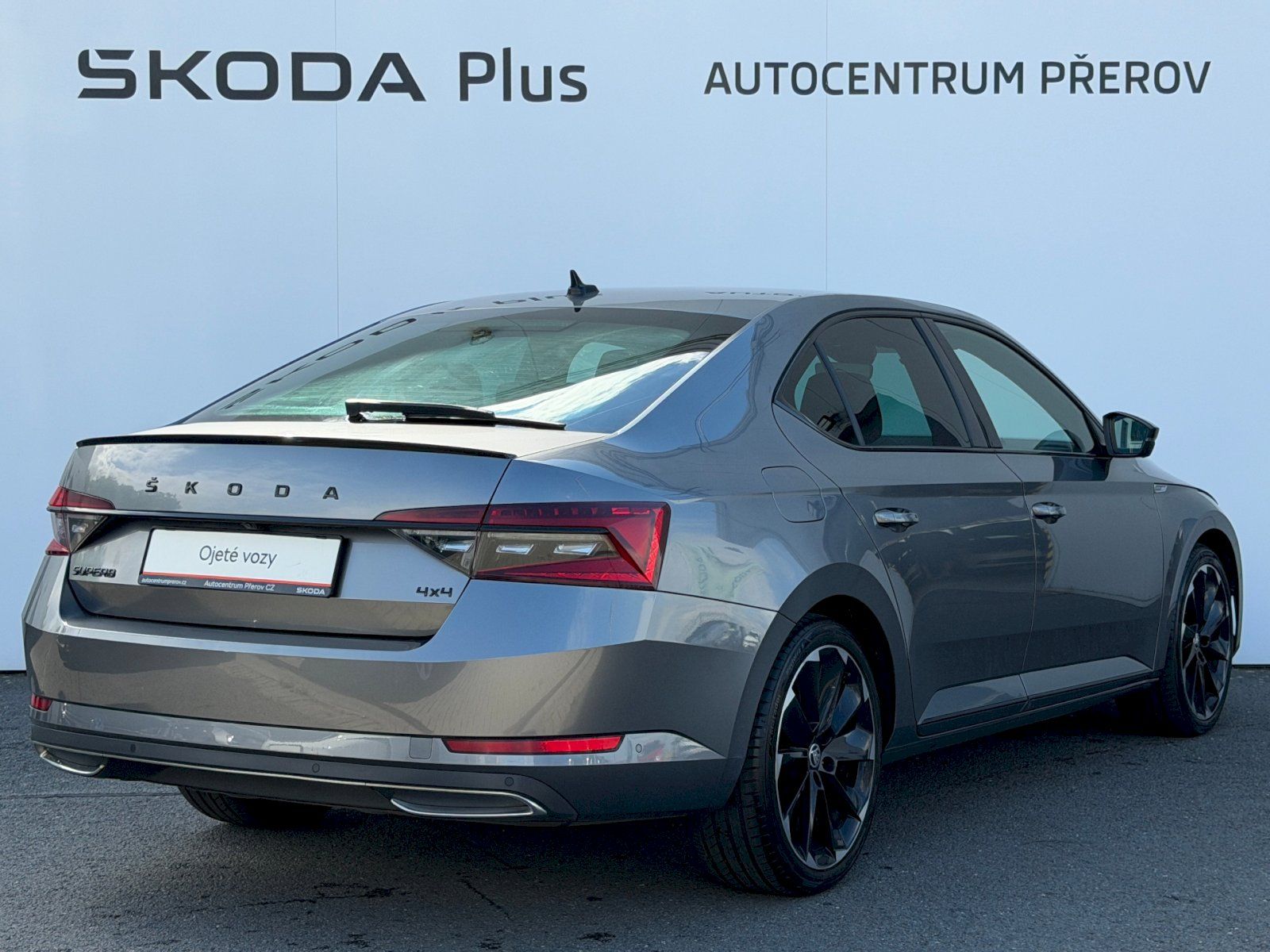 Škoda Superb, 2.0 TDI 147kW DSG 4x4 SportLin - fotka 2