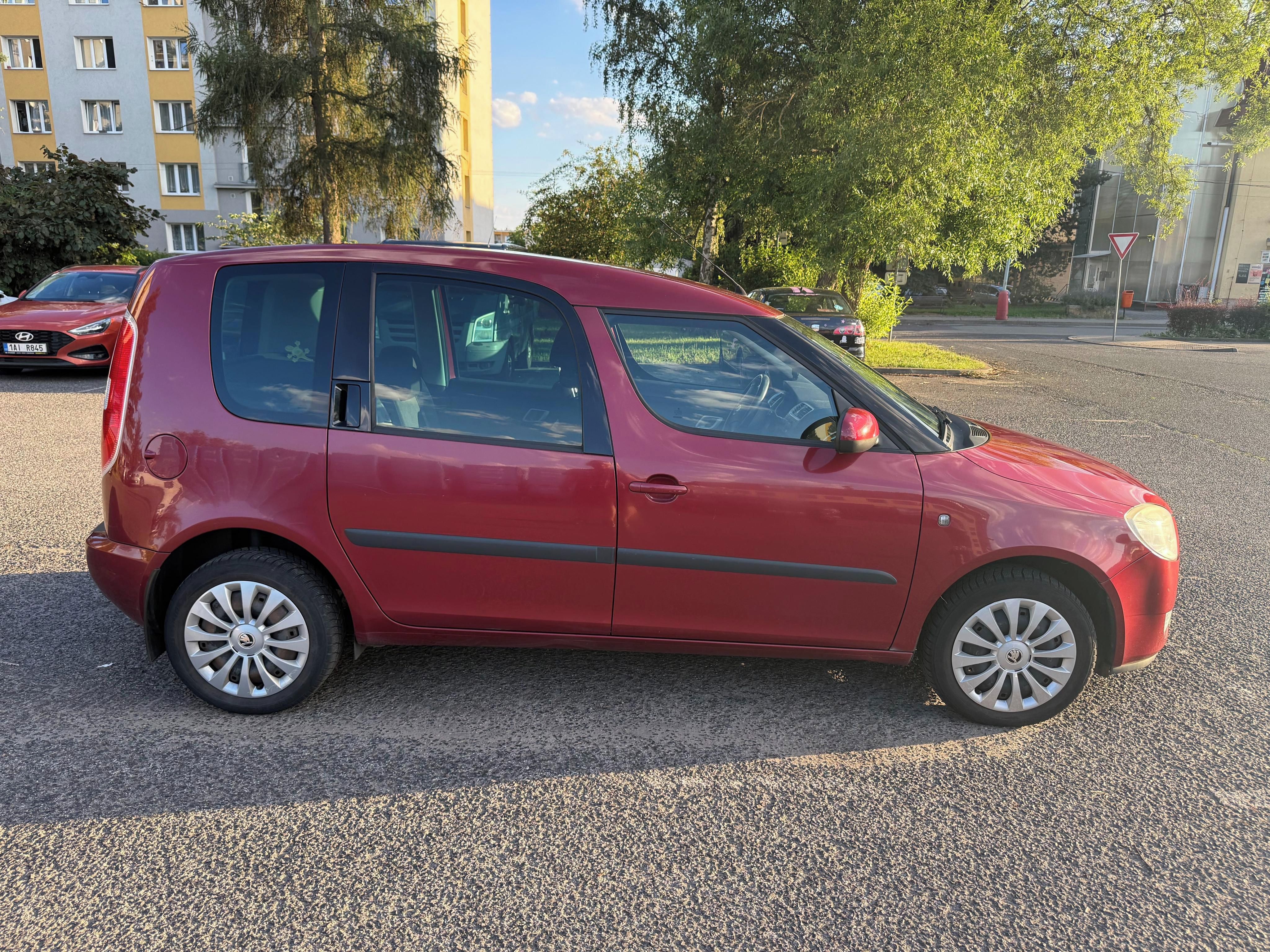 Škoda Roomster, 1.6 16V - fotka 2