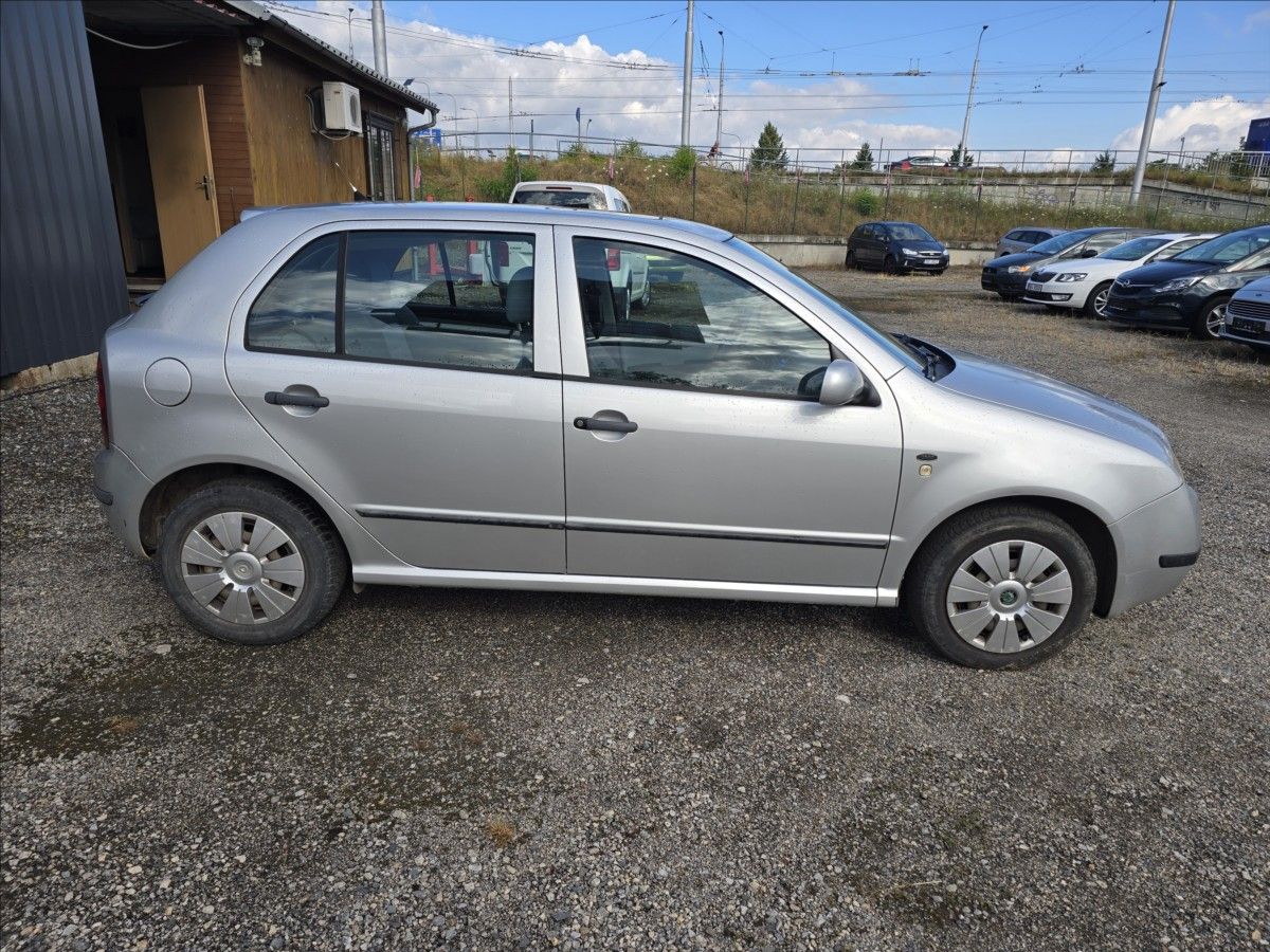 Škoda Fabia, 1,4 MPi  nová STK - fotka 4