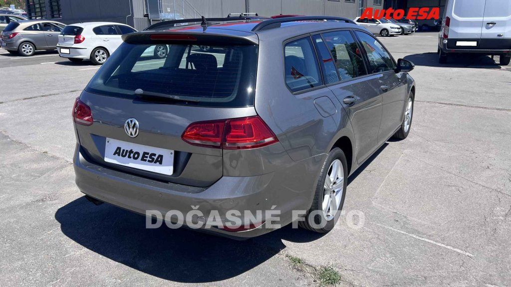 Volkswagen Golf, 2.0 TDi,servis.kniha - fotka 2