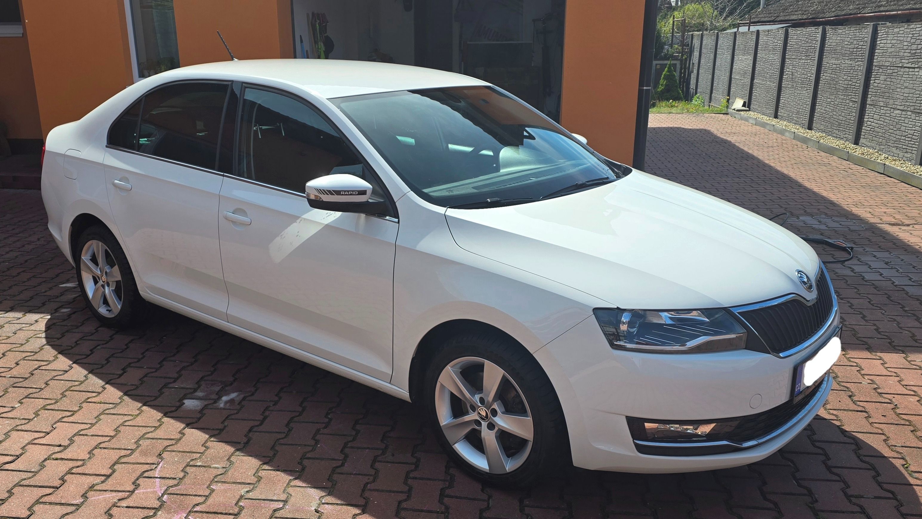 Škoda Rapid, Style Plus 1.0TSi 81kW - fotka 3