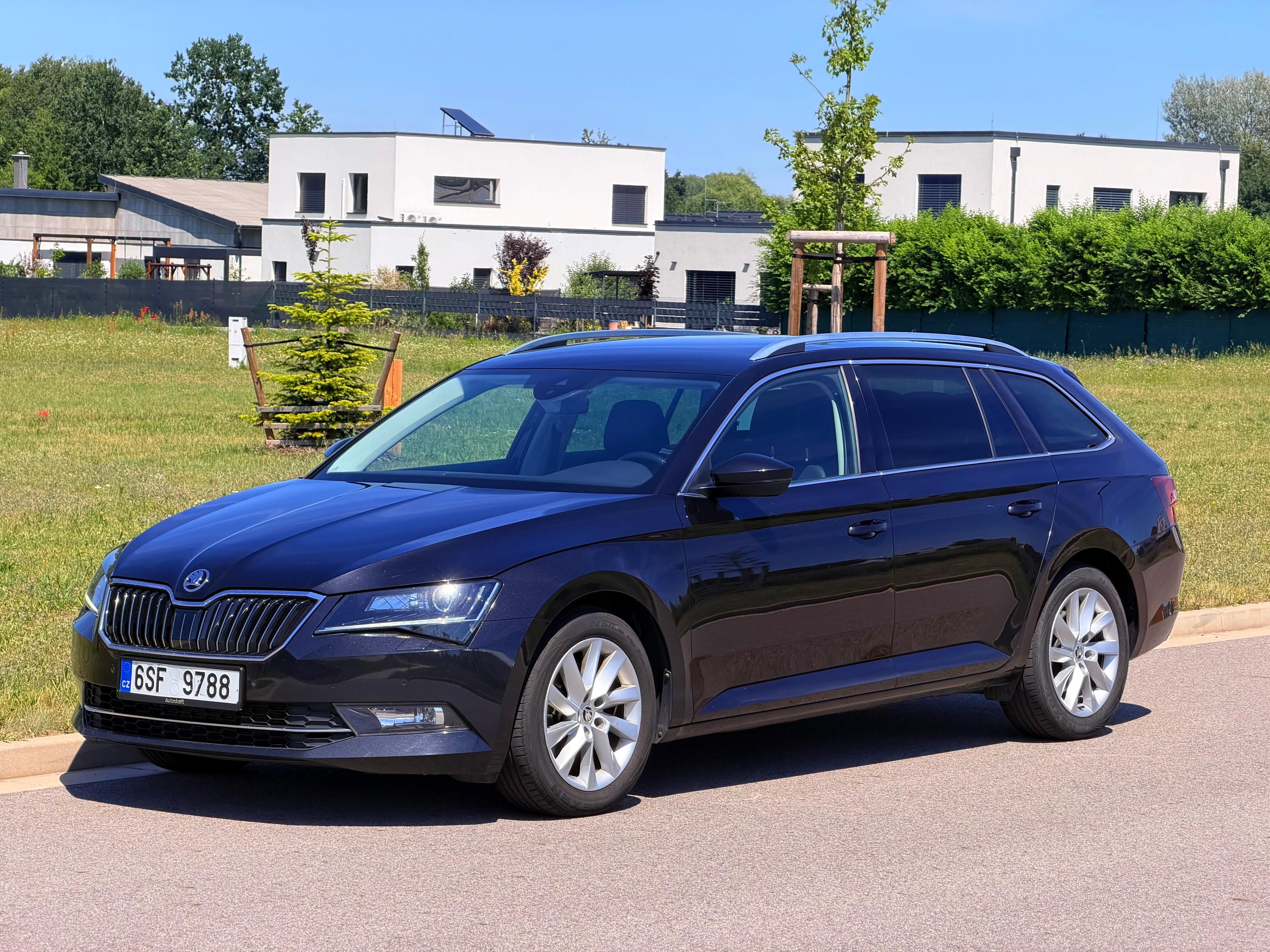Škoda Superb, Škoda Superb 2.0tdi 110kw DSG, - fotka 2