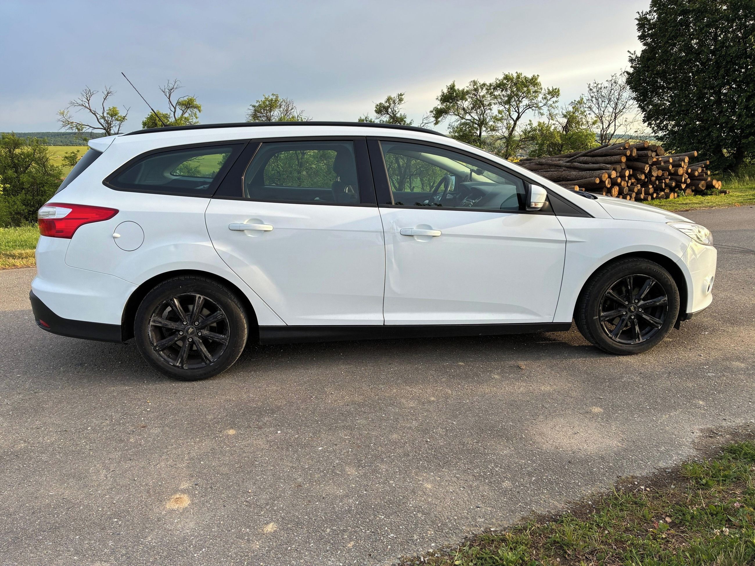 Ford Focus, 1.6i AT Combi, naj. 149.000 km - fotka 4