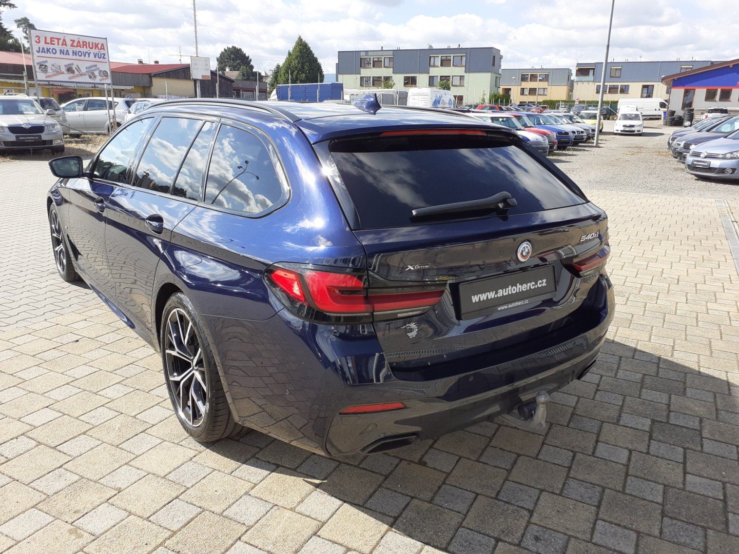 BMW Řada 5, 540d x Drive 250 Kw  ČR - fotka 5