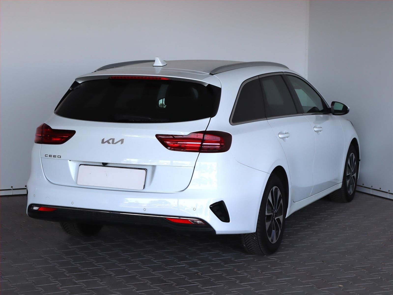 Kia Cee´d, 1.5 T-GDI, Gold, Automat - fotka 5