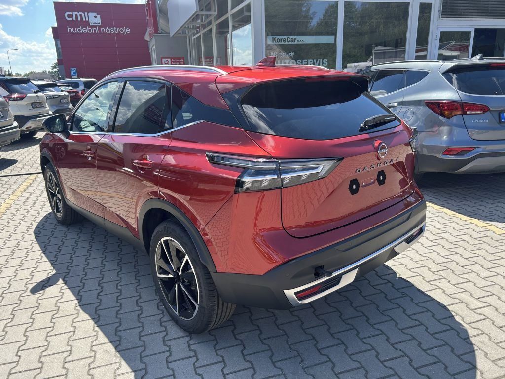 Nissan Qashqai, 1.3DIG-T 158PS AT Tekna - fotka 3