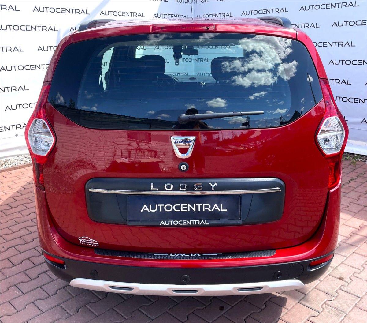 Dacia Lodgy, 1,3 TCe,96kW,STEPWAY,serv.kn., - fotka 5