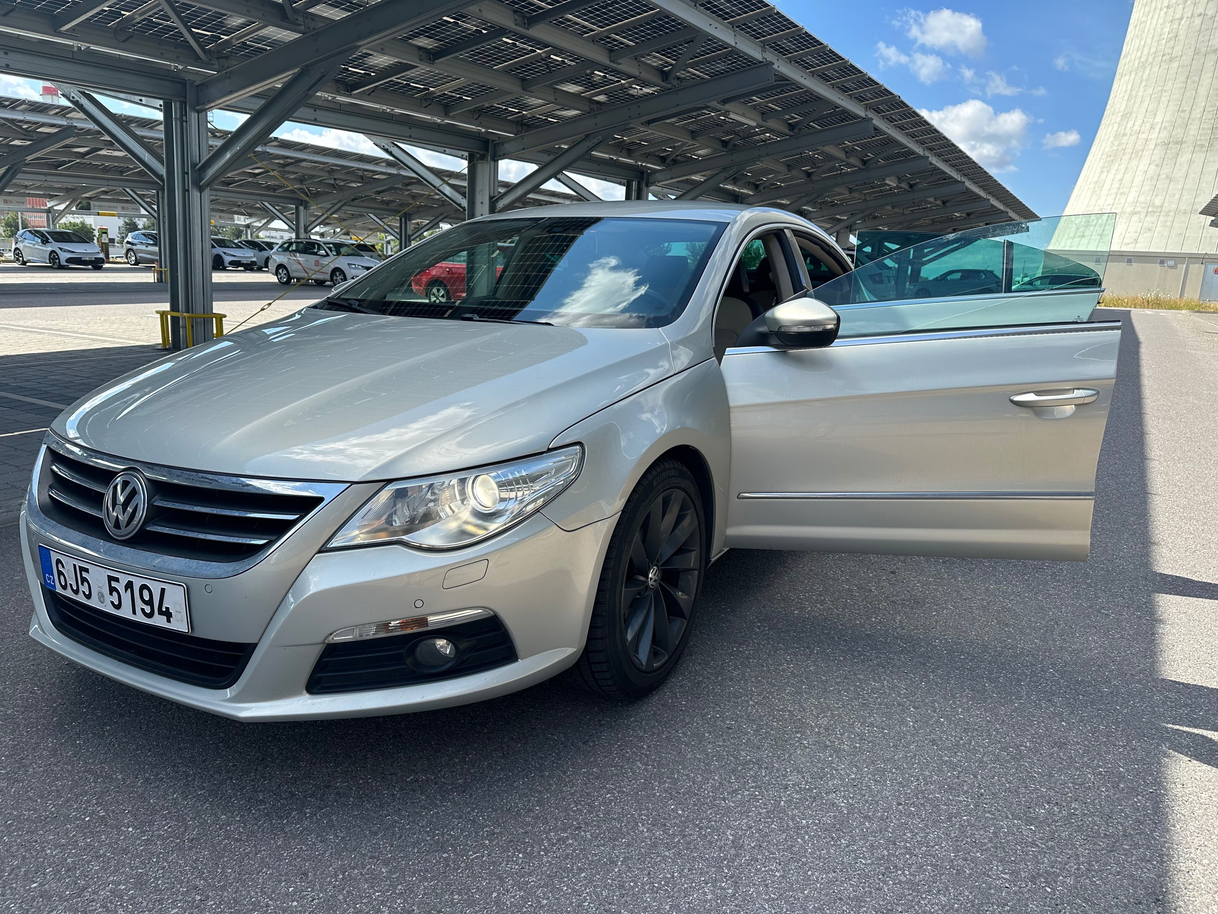 Volkswagen Passat CC, 2.0 TDI,125kw DSG - fotka 2