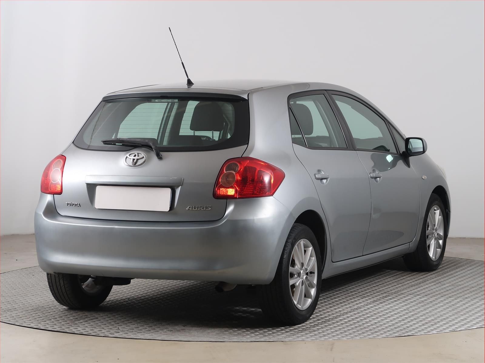 Toyota Auris, 1.6 Dual VVT-i, Serv.kniha - fotka 5