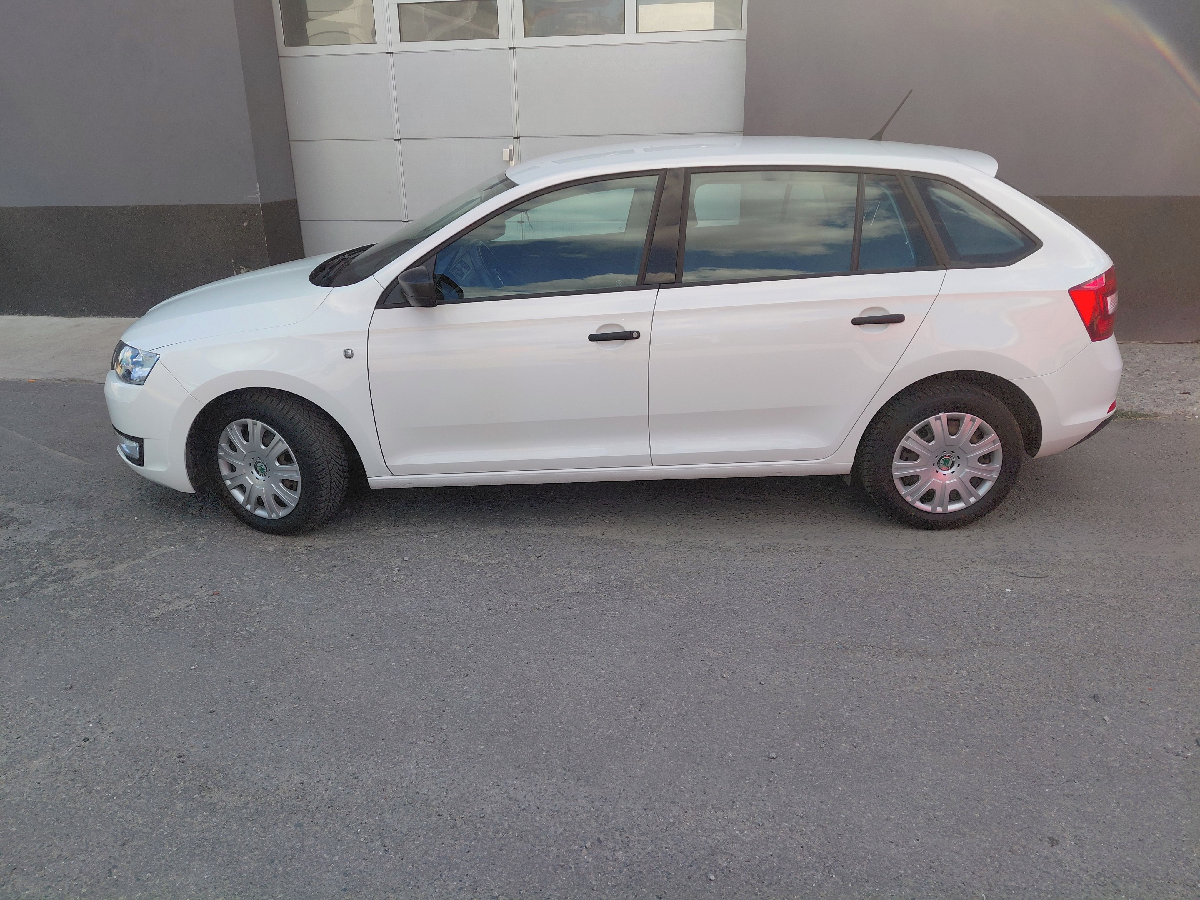 Škoda Rapid, 1.2TSI SPACEBACK 123000km!!!!! - fotka 3