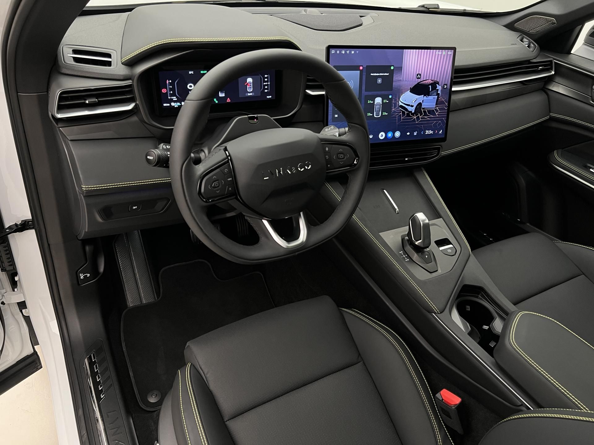 Lynk & Co 01, MORE PHEV AUT CZ - fotka 4
