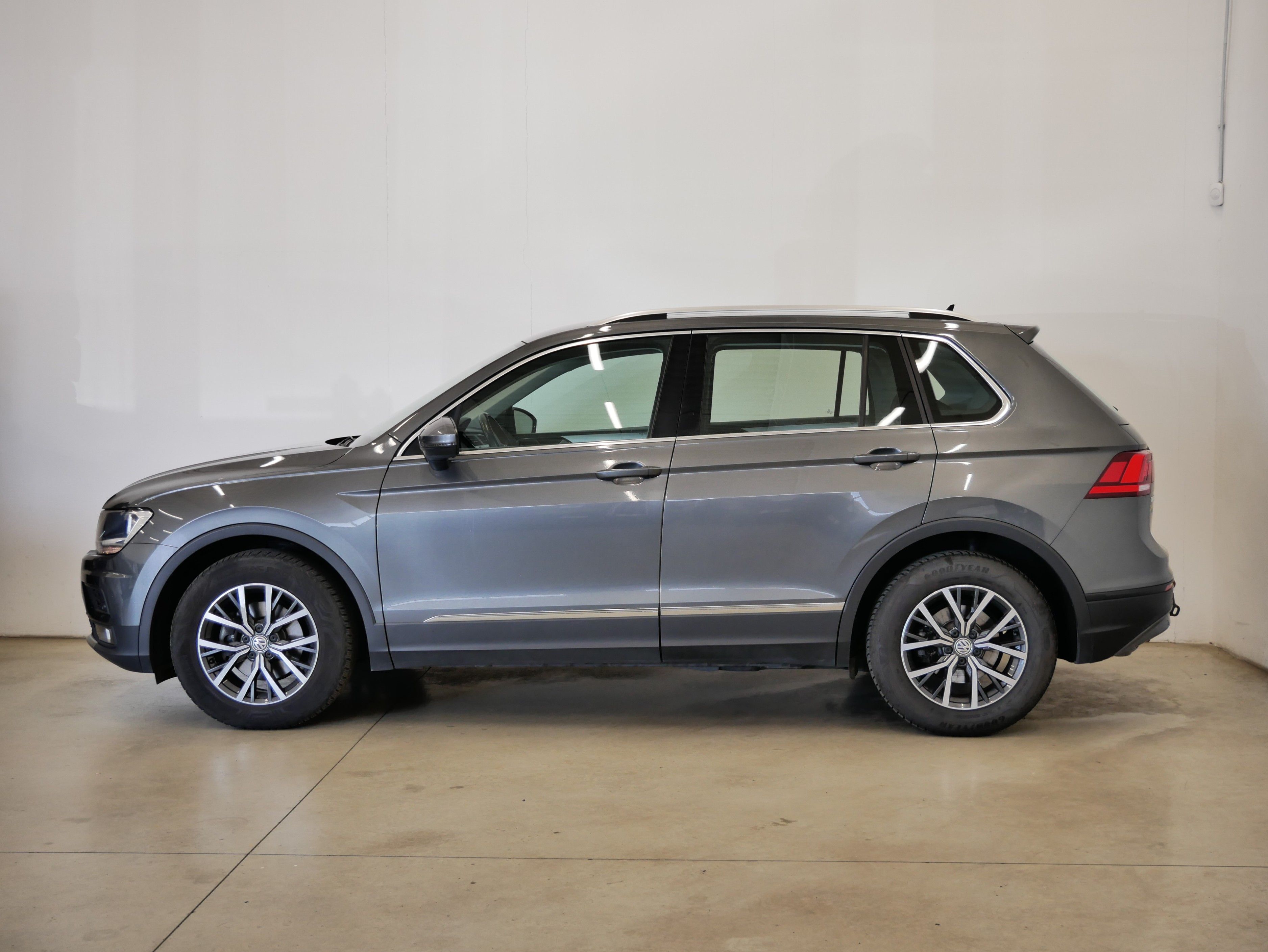 Volkswagen Tiguan, 2.0 TDI 110 kW Comfortline - fotka 3