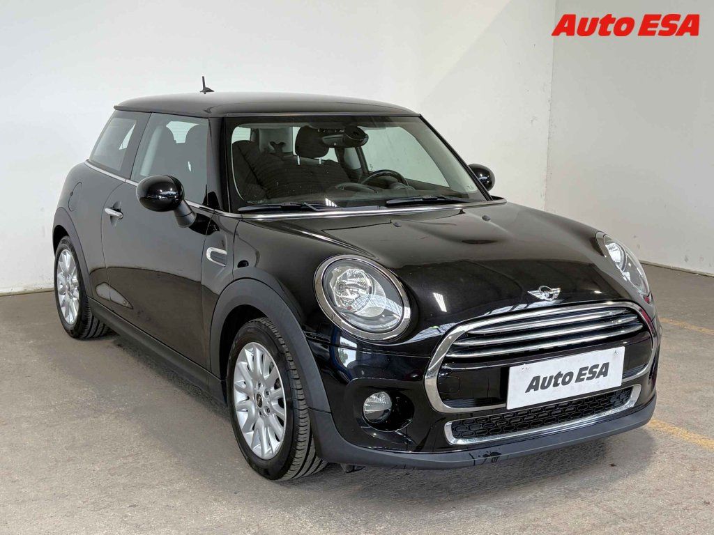 Mini Cooper, 1.5,navi,+ kola