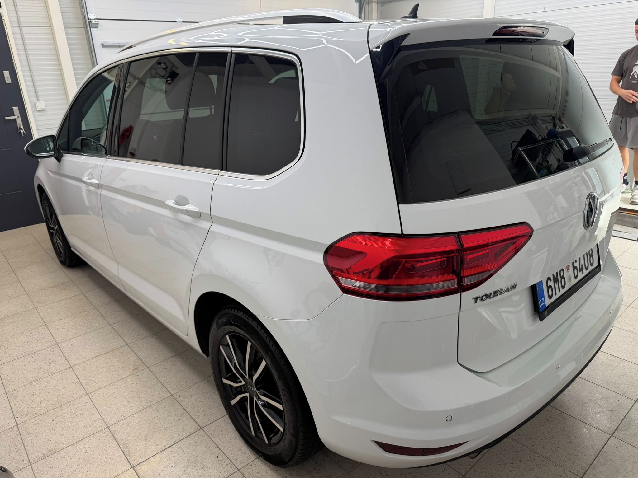 Volkswagen Touran, Volkswagen Touran 2.0 TDI DSG - fotka 3