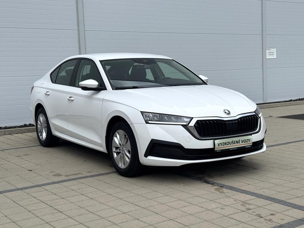 Škoda Octavia, Active 1.5 TSI 110 kW - fotka 3