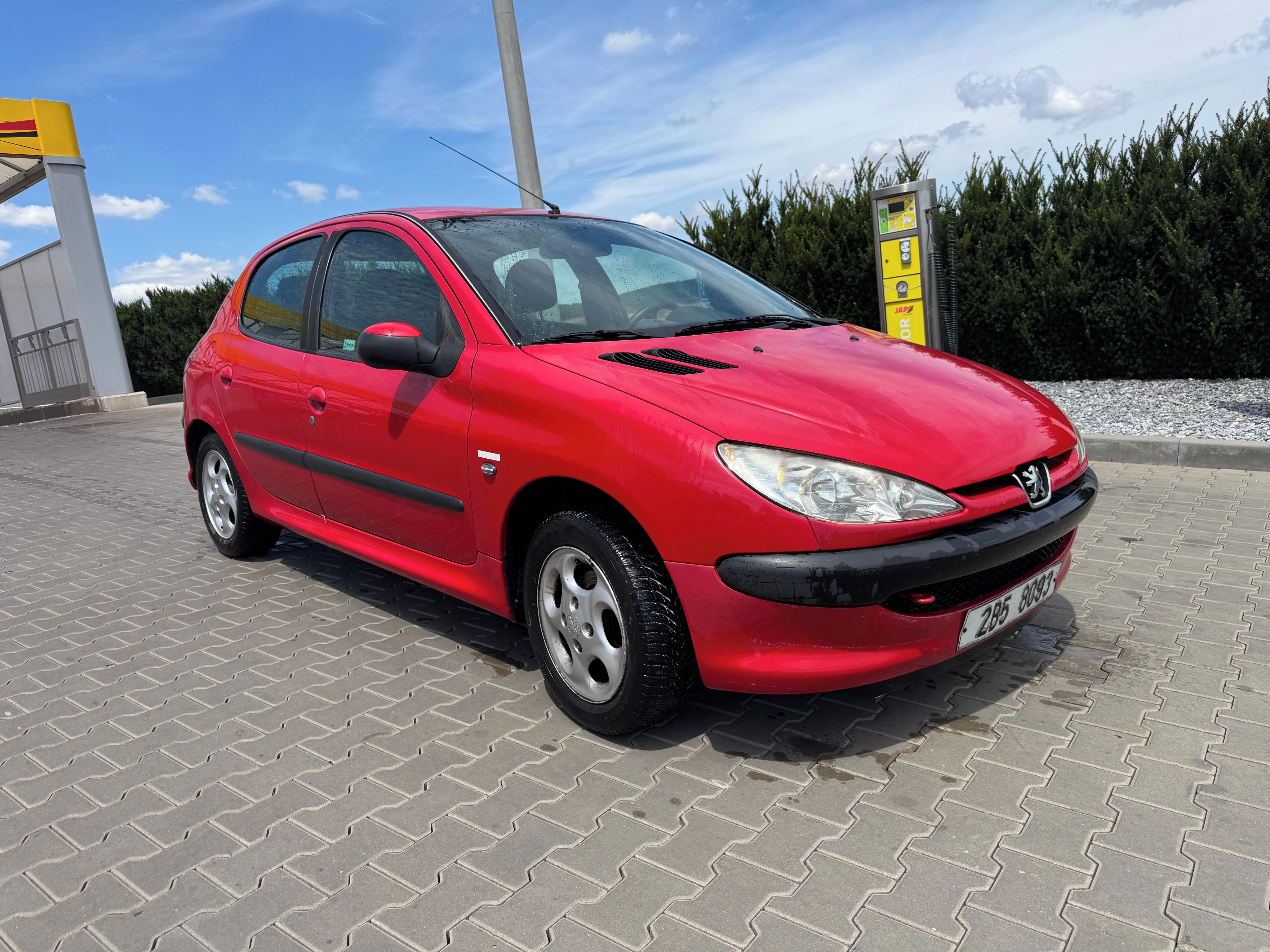 Peugeot 206, 1.1 44kw Vhodný na opravu - fotka 2