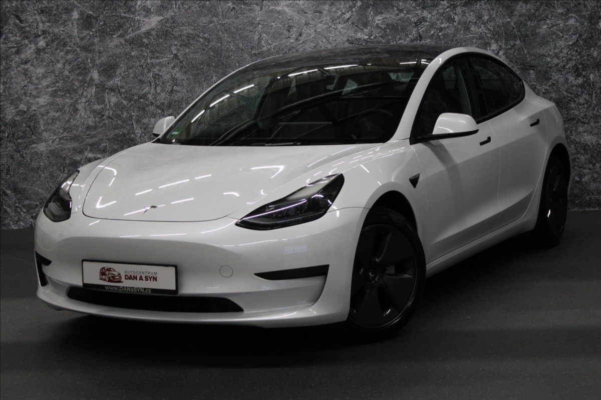Tesla Model 3, Standard Plus