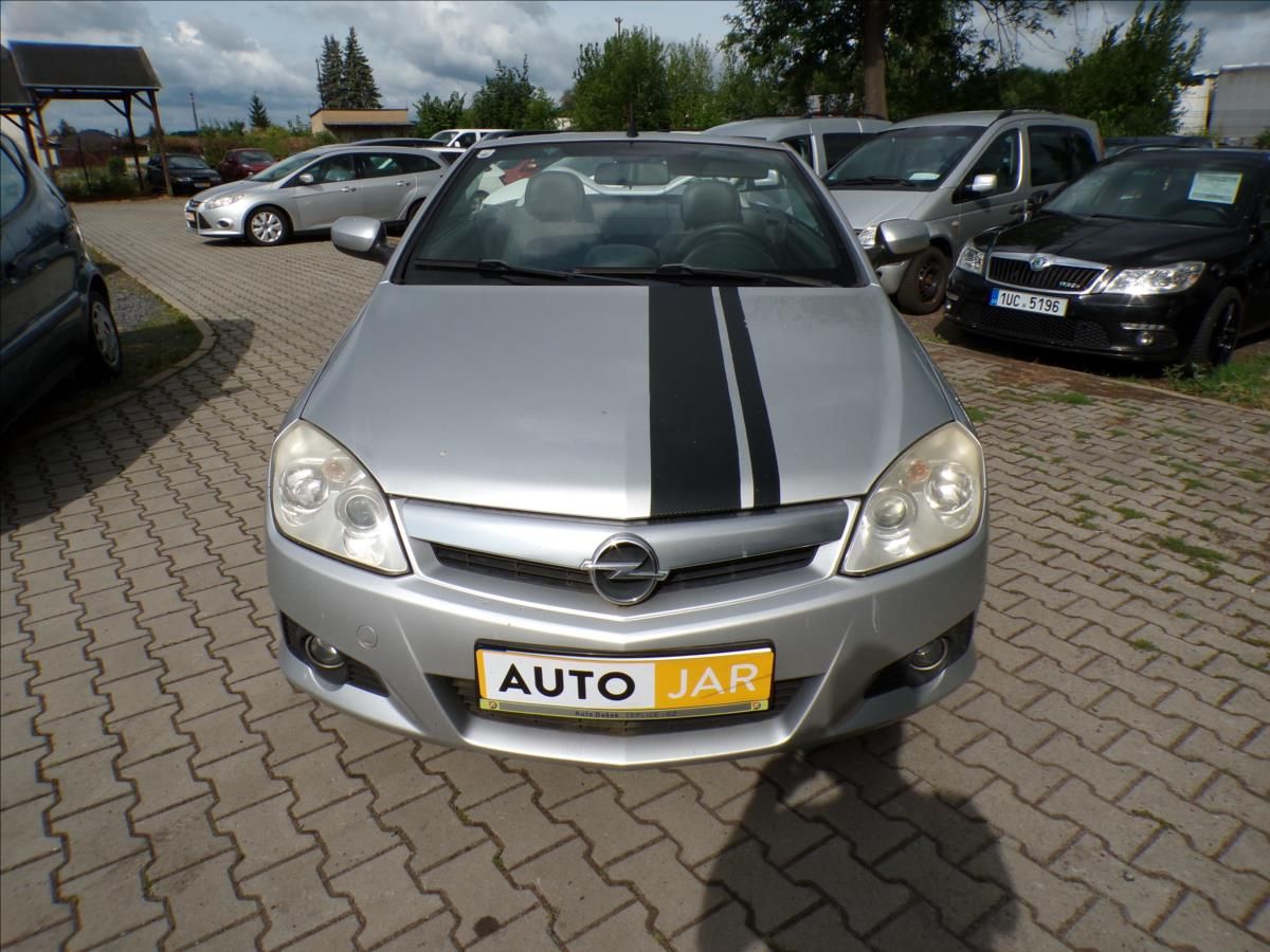 Opel Tigra, 1,4 16V  KLIMATIZACE - fotka 3