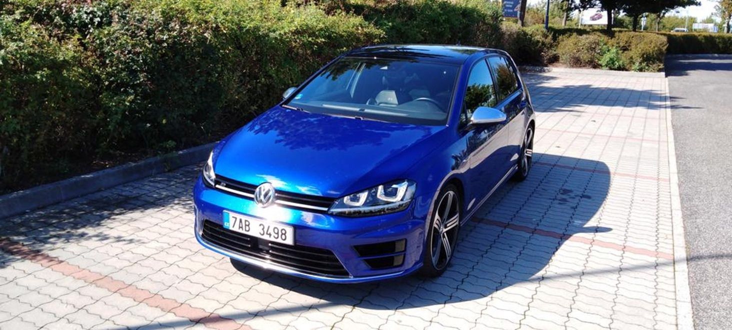 Volkswagen Golf, R 2,0 TSI DSG - fotka 2
