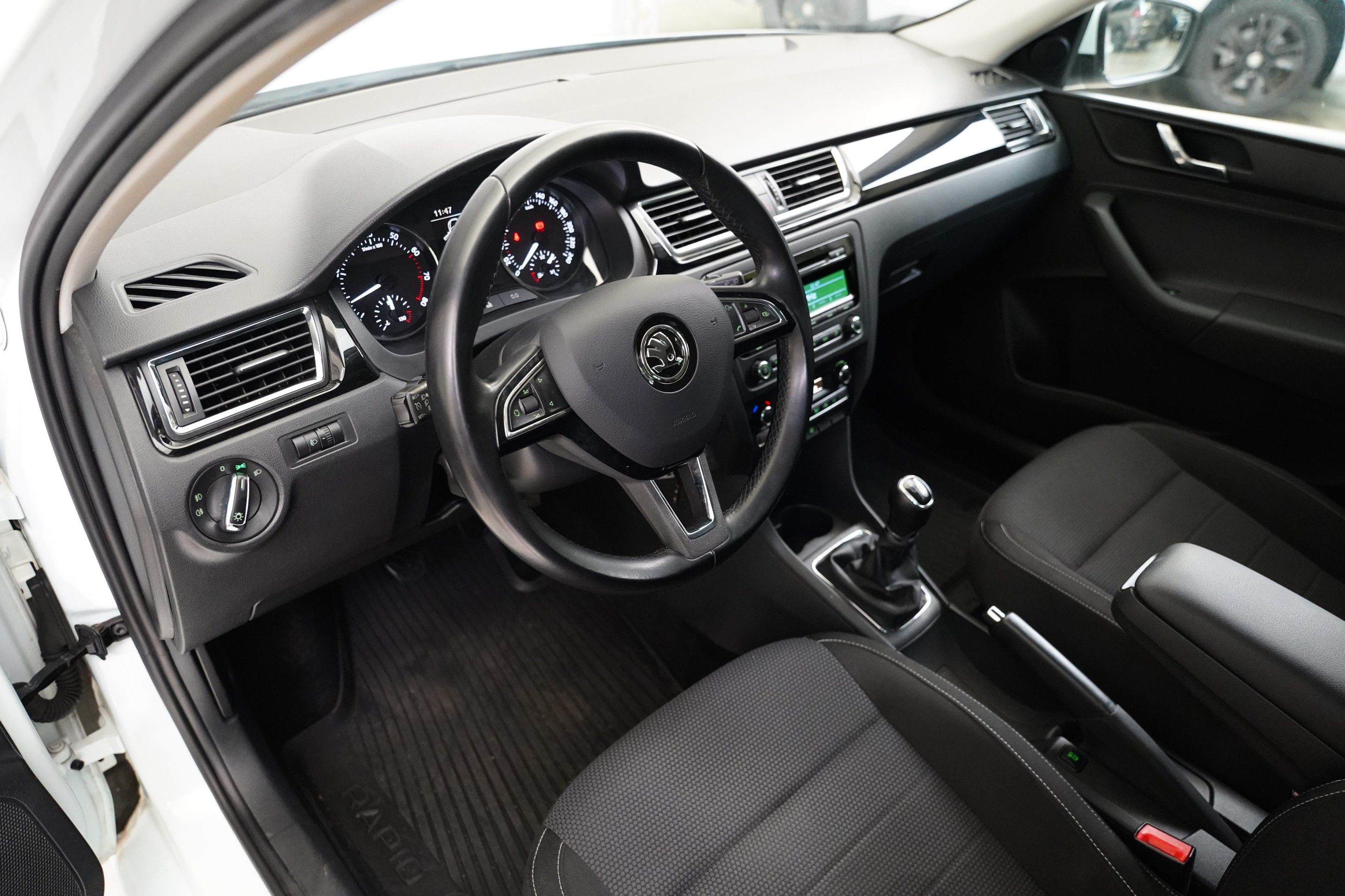 Škoda Rapid, 1.2 TSI 63 kW Elegance - fotka 5