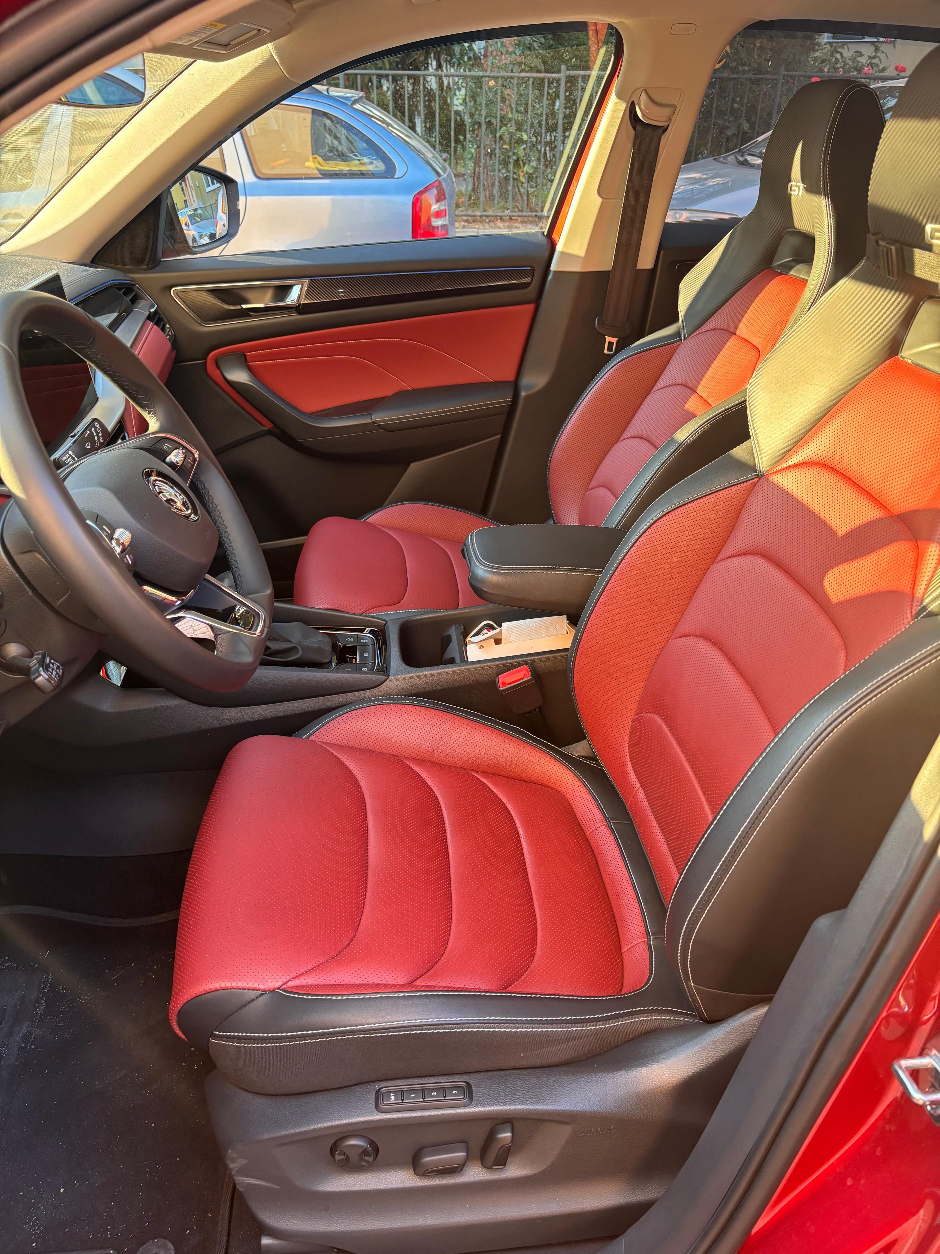 Škoda Kodiaq, GT, unikát v ČR, top výbava - fotka 6